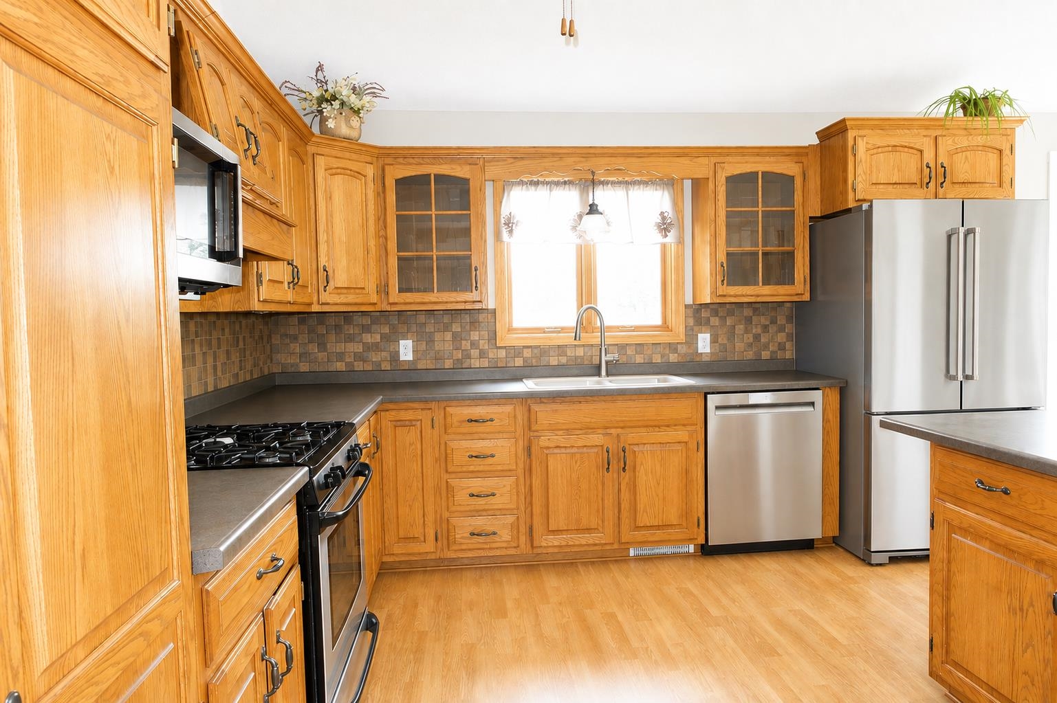 194 N 5TH STREET, Dorchester, Wisconsin 54425, 4 Bedrooms Bedrooms, ,2 BathroomsBathrooms,Residential,For Sale,194 N 5TH STREET,22604313