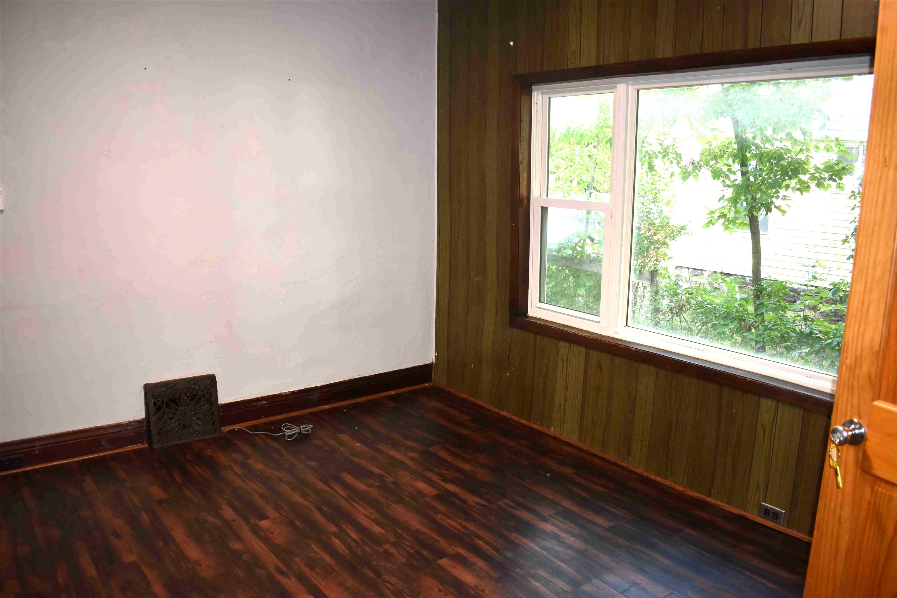 1640 COLLEGE AVENUE, Stevens Point, Wisconsin 54481, 4 Bedrooms Bedrooms, ,1 BathroomBathrooms,Multi-family,For Sale,1640 COLLEGE AVENUE,22604314