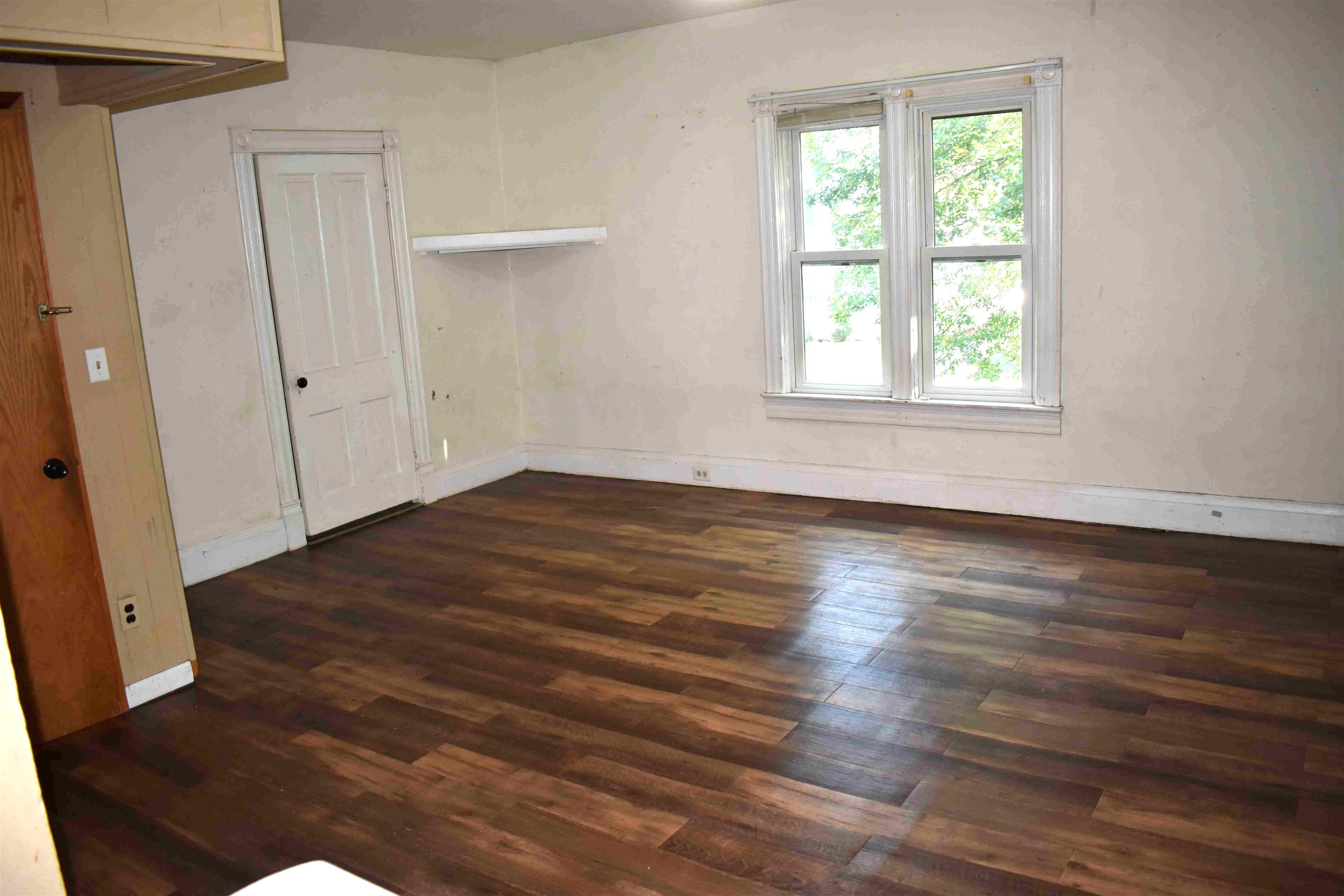 1640 COLLEGE AVENUE, Stevens Point, Wisconsin 54481, 4 Bedrooms Bedrooms, ,1 BathroomBathrooms,Multi-family,For Sale,1640 COLLEGE AVENUE,22604314