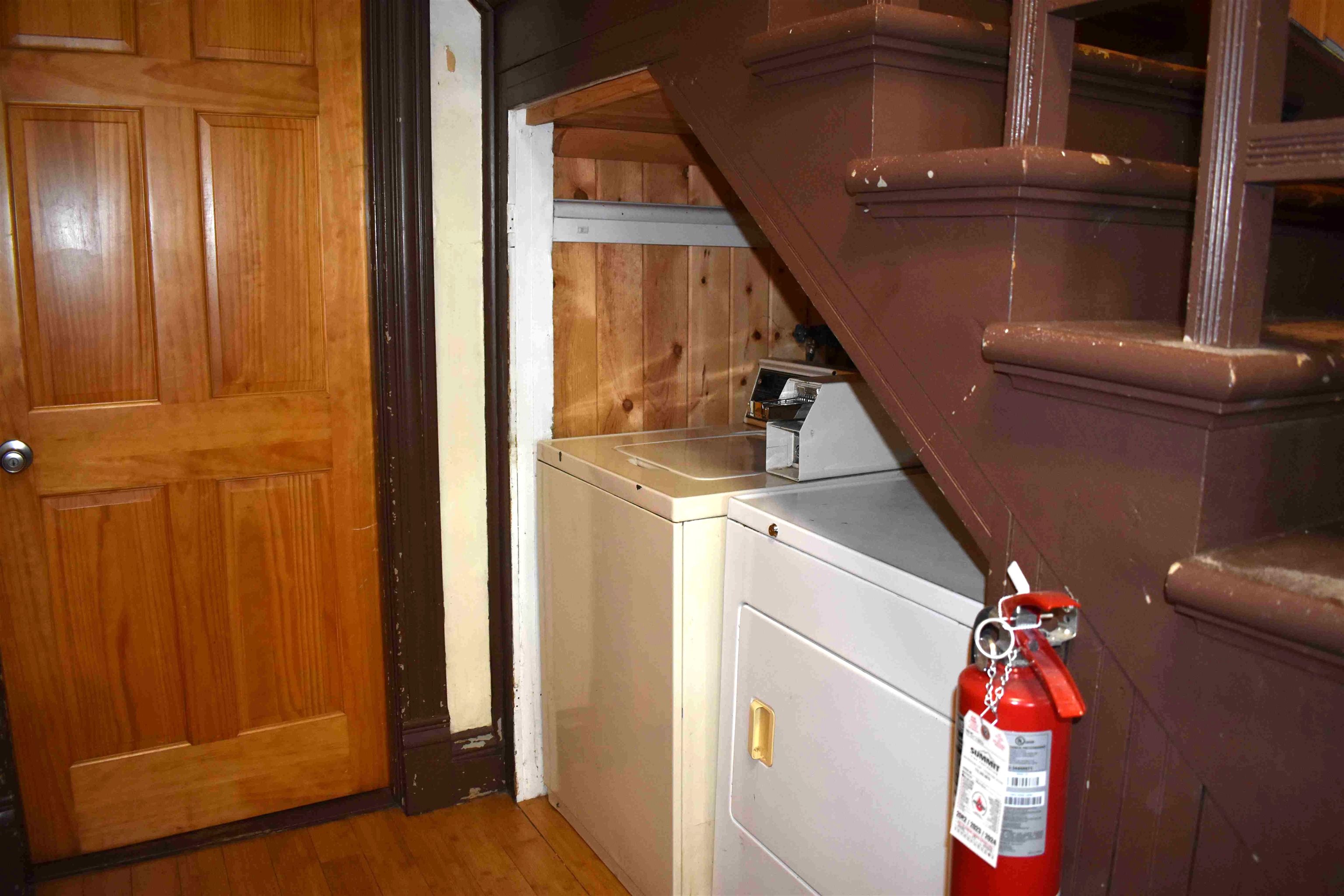 1640 COLLEGE AVENUE, Stevens Point, Wisconsin 54481, 4 Bedrooms Bedrooms, ,1 BathroomBathrooms,Multi-family,For Sale,1640 COLLEGE AVENUE,22604314