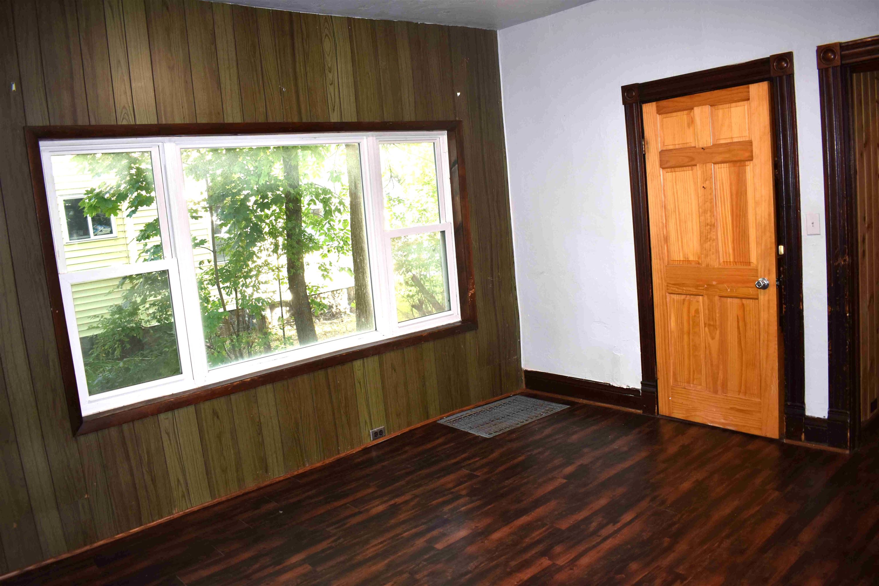 1640 COLLEGE AVENUE, Stevens Point, Wisconsin 54481, 4 Bedrooms Bedrooms, ,1 BathroomBathrooms,Multi-family,For Sale,1640 COLLEGE AVENUE,22604314