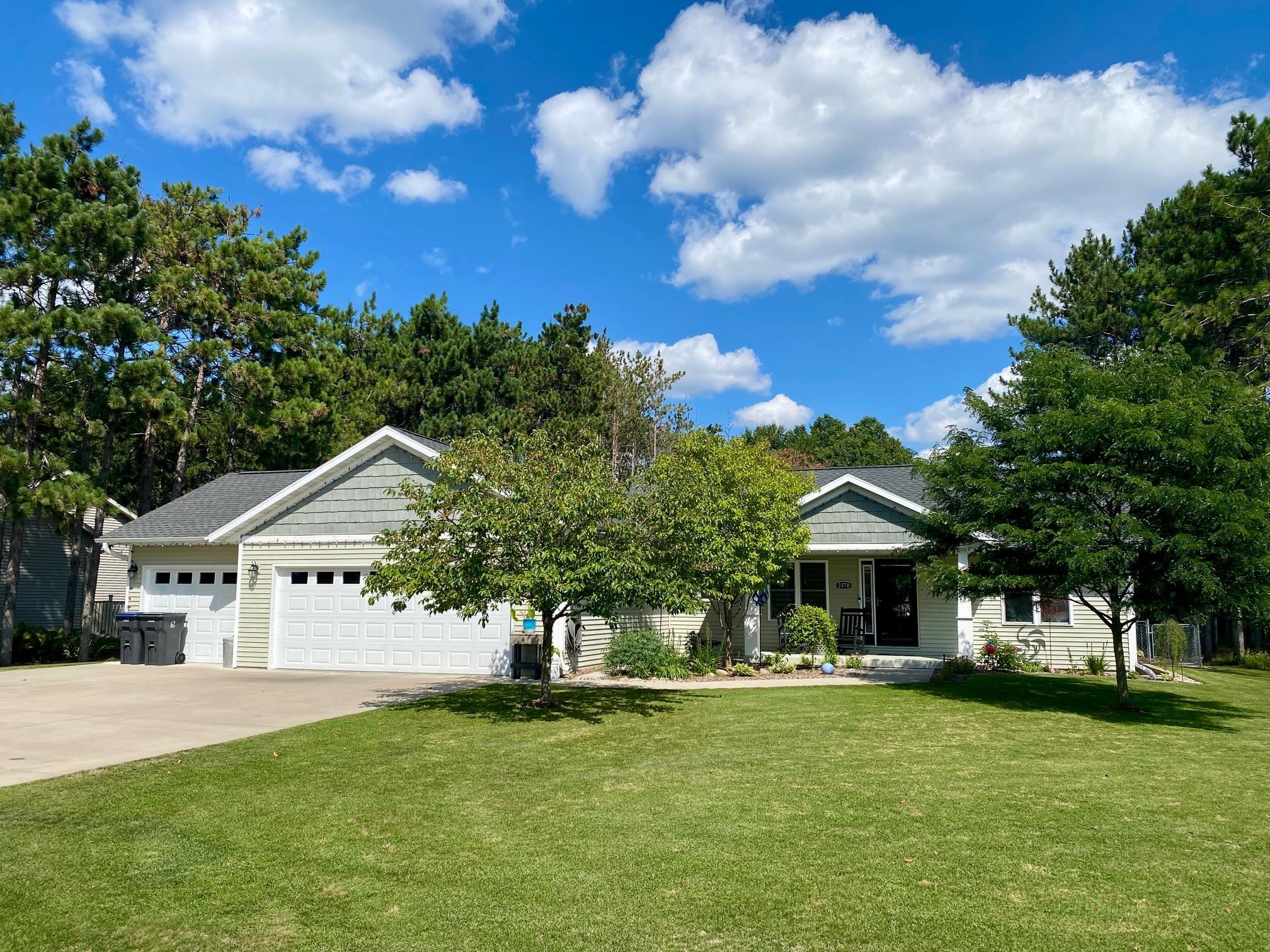 2570 TRUMAN AVENUE, Plover, Wisconsin 54467, 3 Bedrooms Bedrooms, ,2 BathroomsBathrooms,Residential,For Sale,2570 TRUMAN AVENUE,22604316