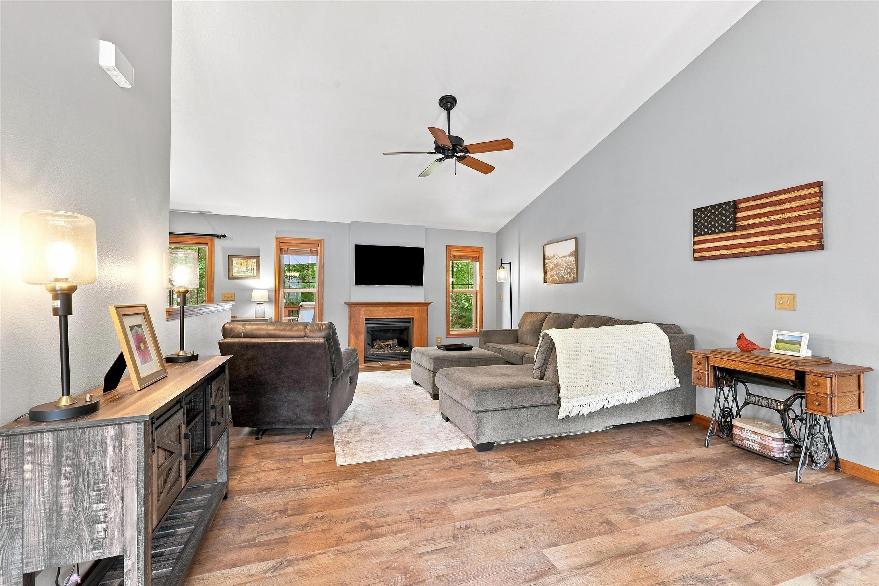4816 PARTRIDGE WAY, Stevens Point, Wisconsin 54482, 4 Bedrooms Bedrooms, ,3 BathroomsBathrooms,Residential,For Sale,4816 PARTRIDGE WAY,22604325