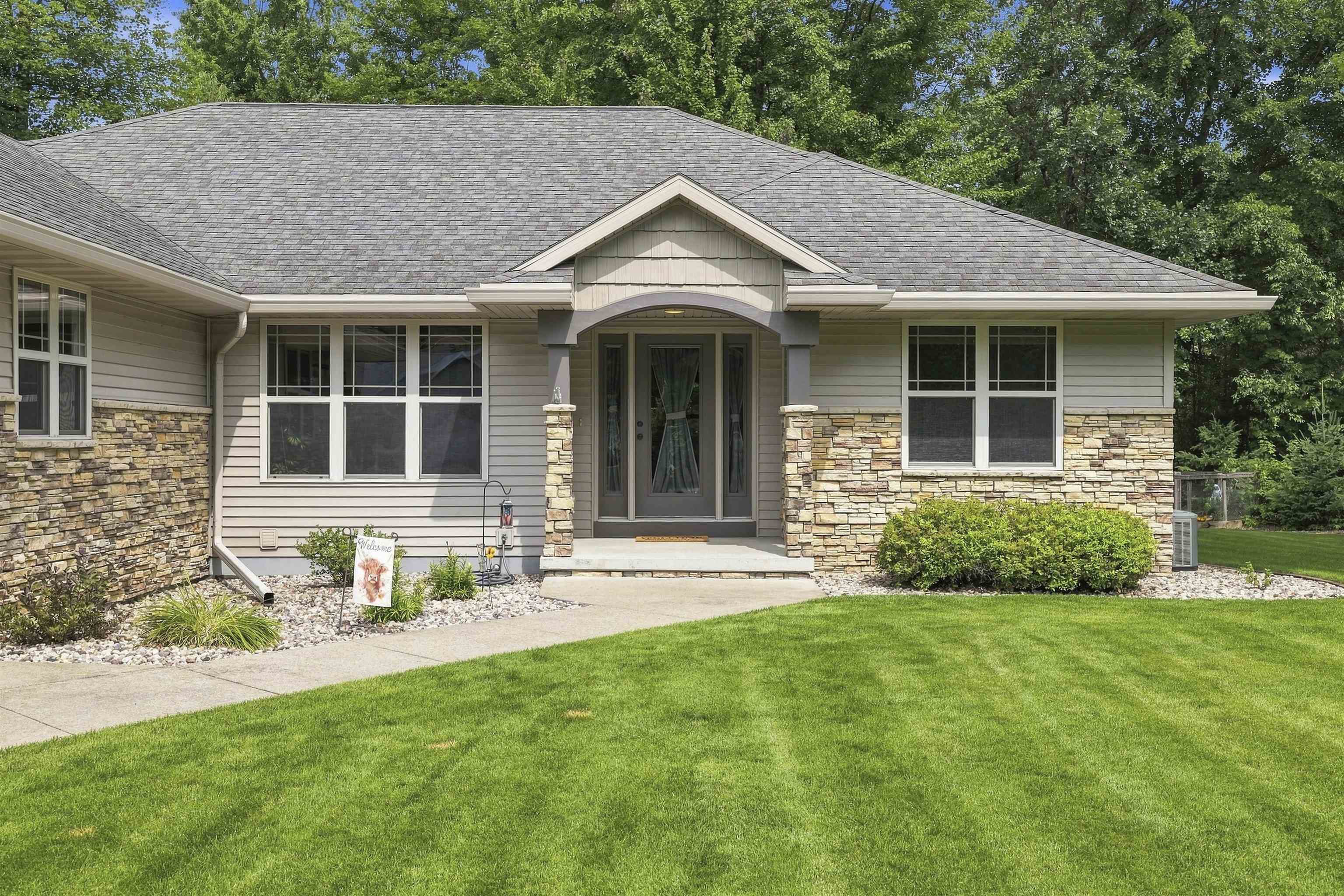 4816 PARTRIDGE WAY, Stevens Point, Wisconsin 54482, 4 Bedrooms Bedrooms, ,3 BathroomsBathrooms,Residential,For Sale,4816 PARTRIDGE WAY,22604325