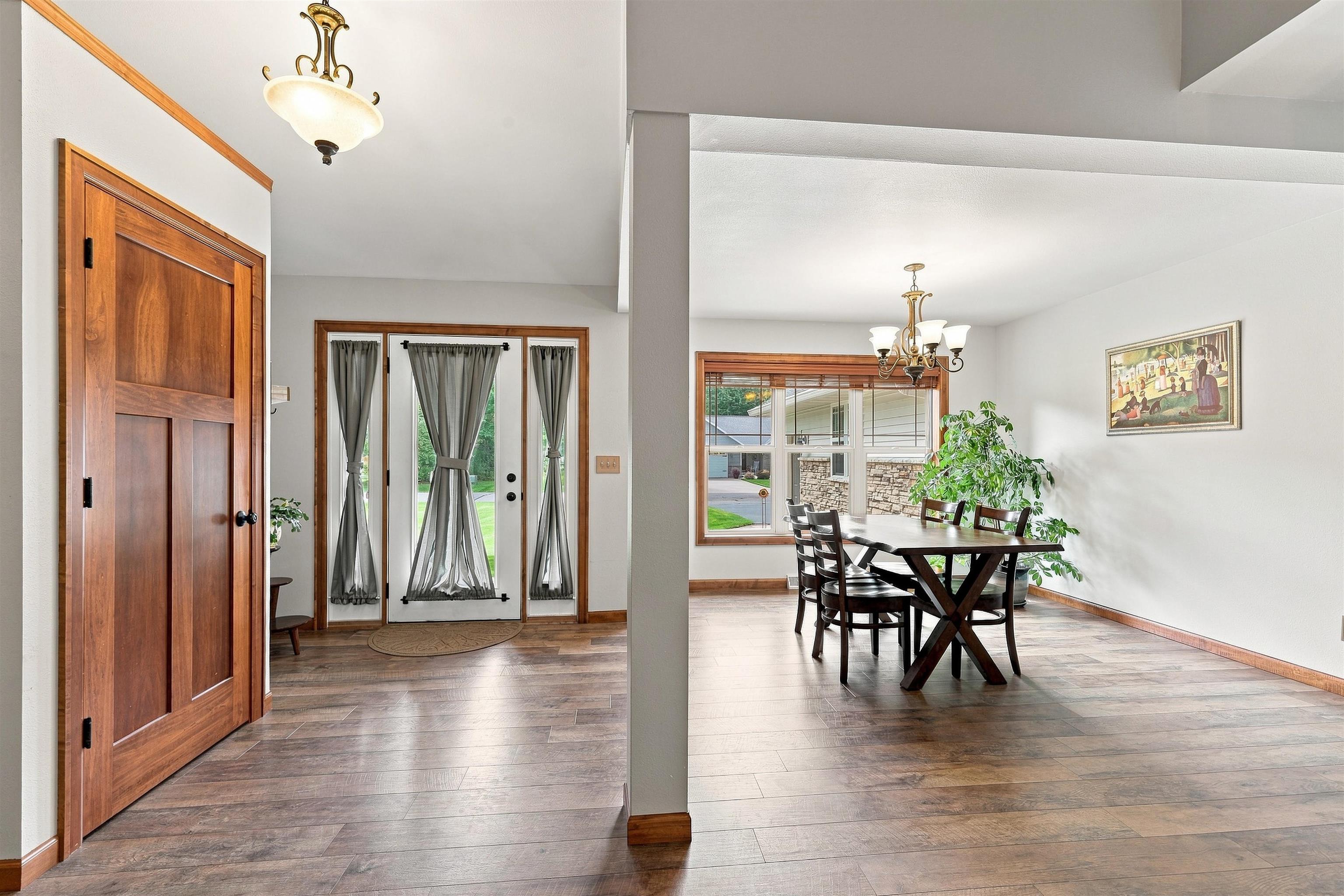 4816 PARTRIDGE WAY, Stevens Point, Wisconsin 54482, 4 Bedrooms Bedrooms, ,3 BathroomsBathrooms,Residential,For Sale,4816 PARTRIDGE WAY,22604325
