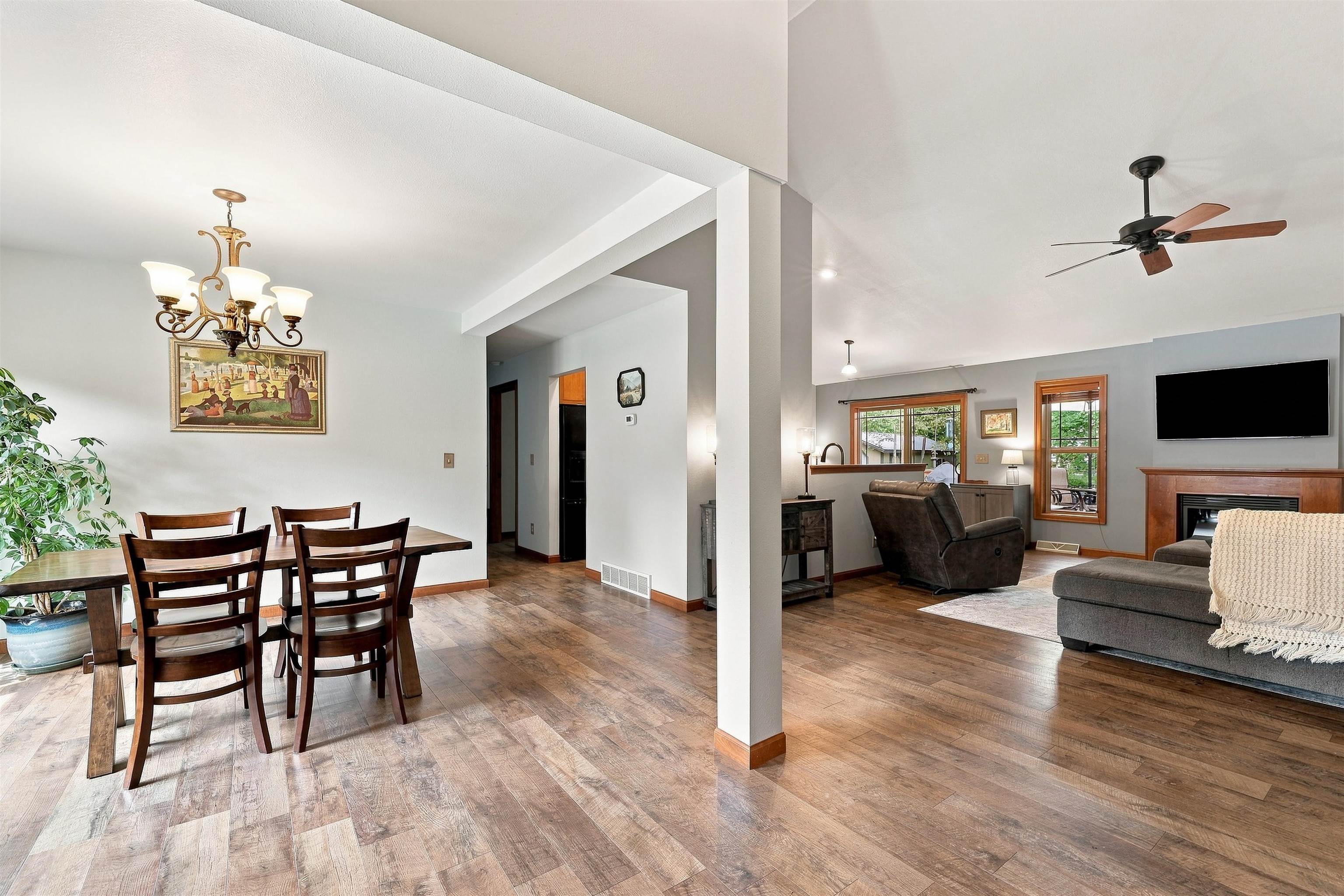 4816 PARTRIDGE WAY, Stevens Point, Wisconsin 54482, 4 Bedrooms Bedrooms, ,3 BathroomsBathrooms,Residential,For Sale,4816 PARTRIDGE WAY,22604325