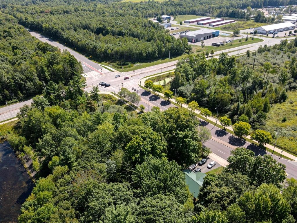 3914 WESTON AVENUE, Weston, Wisconsin 54476, ,Commercial/industrial,For Sale,3914 WESTON AVENUE,22604329
