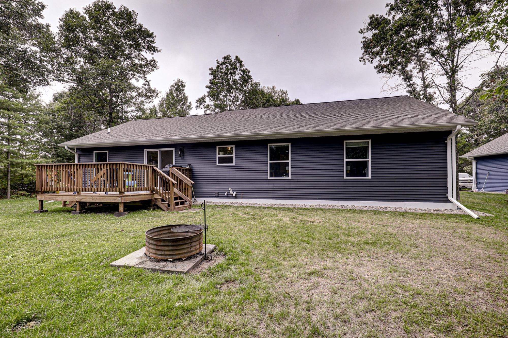 1511 Pine Notch Lane, Tomahawk, Wisconsin 54487, 5 Bedrooms Bedrooms, ,3 BathroomsBathrooms,Residential,For Sale,1511 Pine Notch Lane,22604330