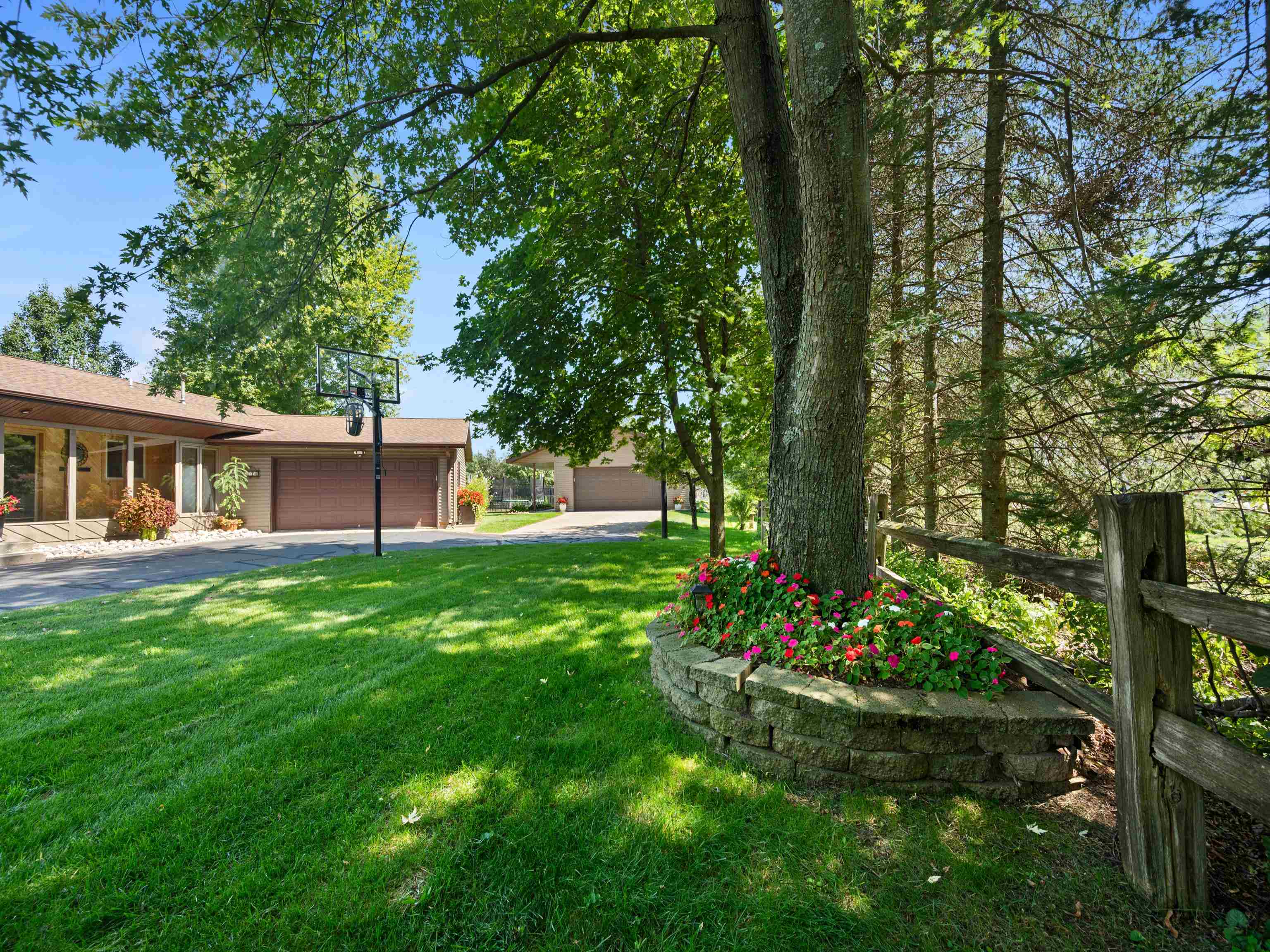 2040 BIRCH DRIVE, Plover, Wisconsin 54467, 4 Bedrooms Bedrooms, ,2 BathroomsBathrooms,Residential,For Sale,2040 BIRCH DRIVE,22604334