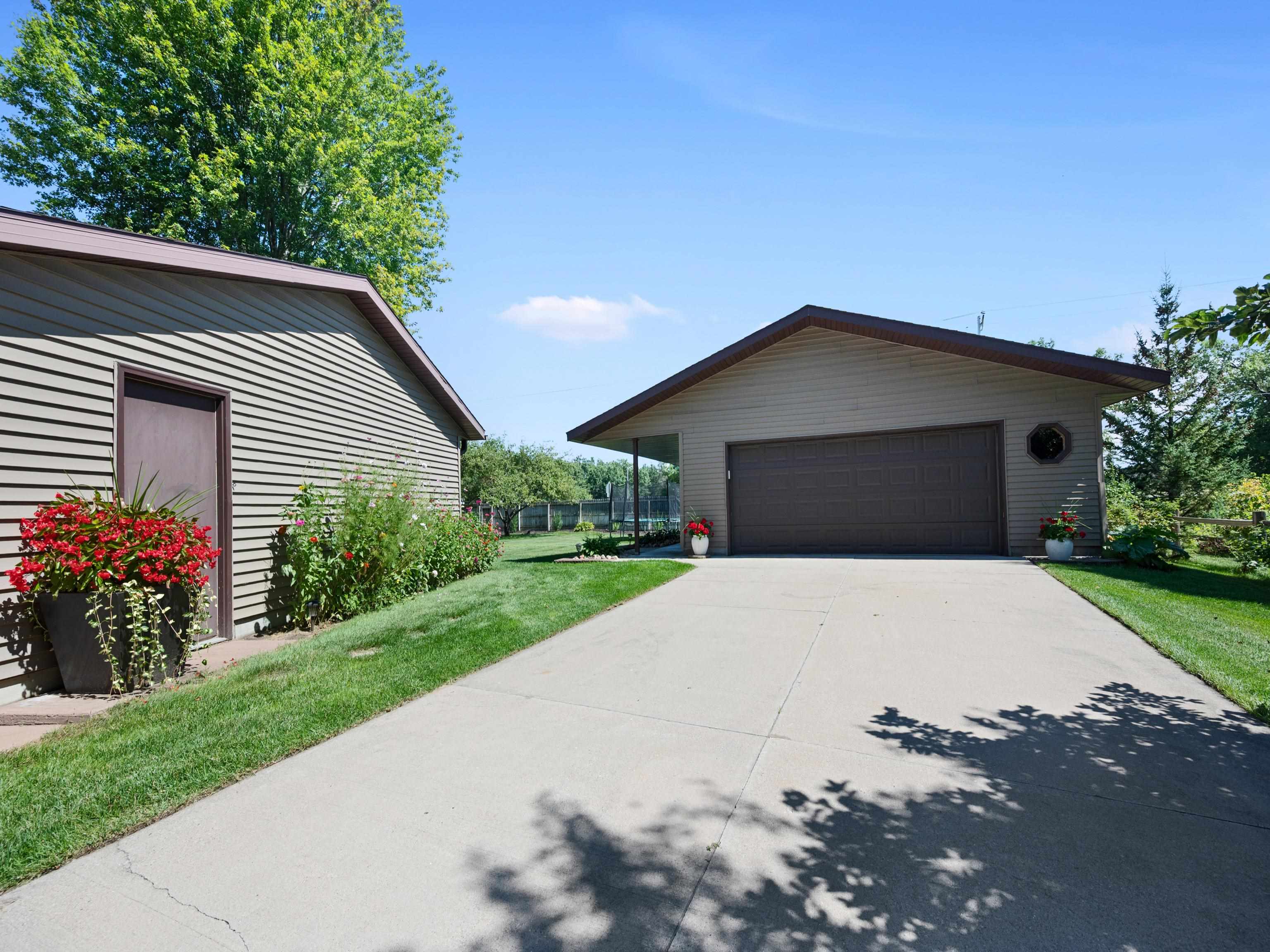 2040 BIRCH DRIVE, Plover, Wisconsin 54467, 4 Bedrooms Bedrooms, ,2 BathroomsBathrooms,Residential,For Sale,2040 BIRCH DRIVE,22604334