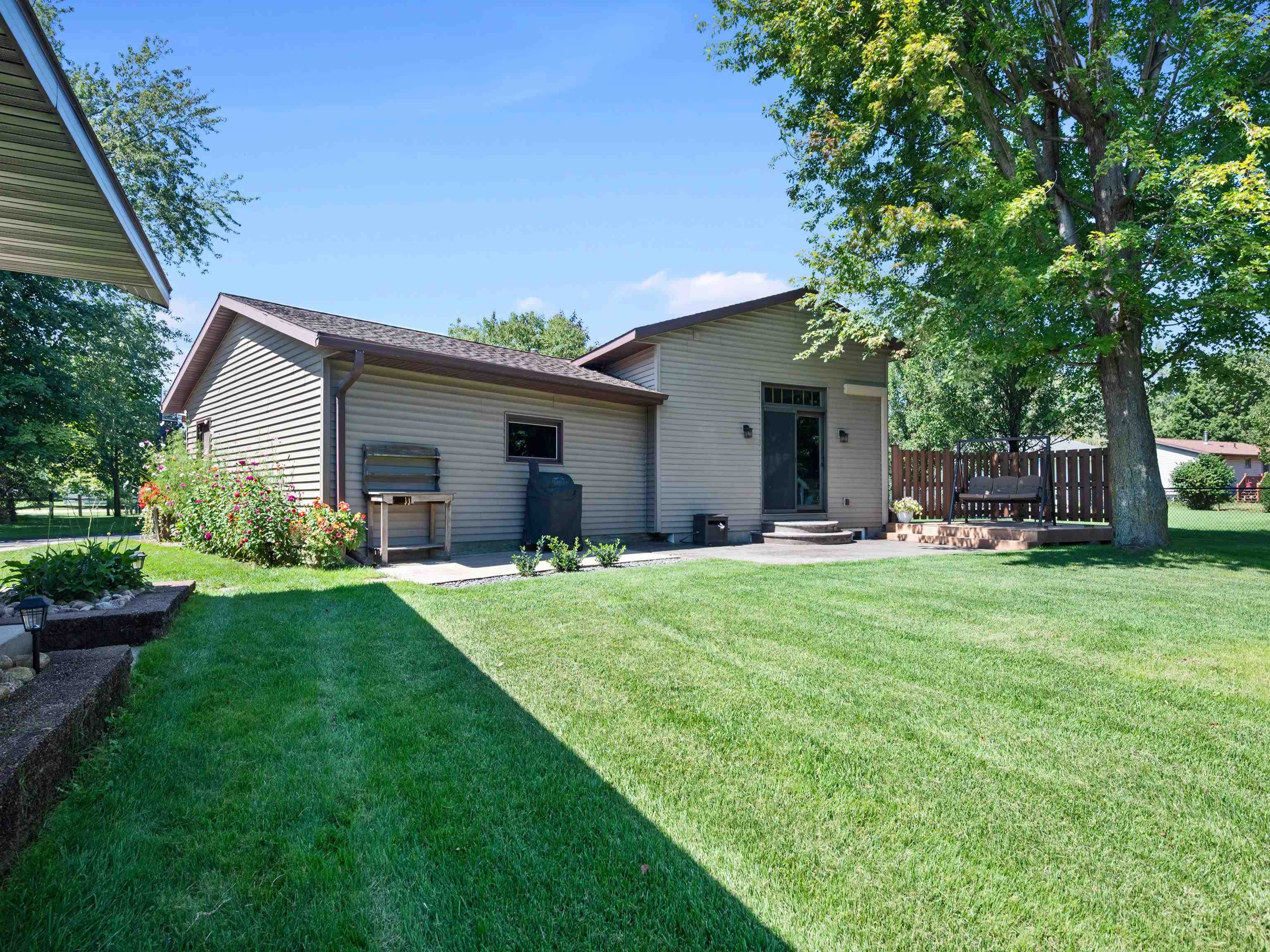 2040 BIRCH DRIVE, Plover, Wisconsin 54467, 4 Bedrooms Bedrooms, ,2 BathroomsBathrooms,Residential,For Sale,2040 BIRCH DRIVE,22604334
