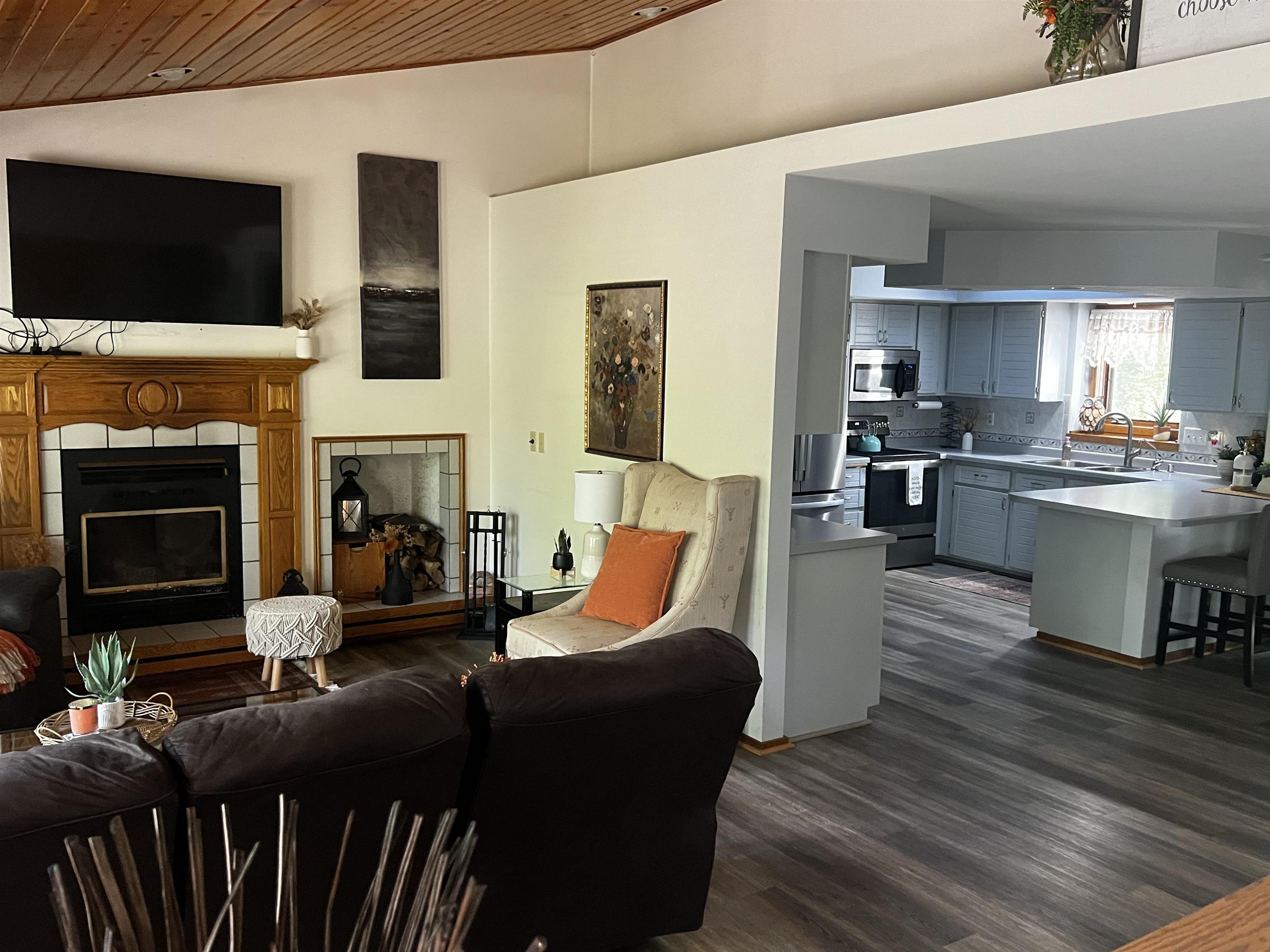 1078 BLUEBERRY LANE, Kronenwetter, Wisconsin 54455, 3 Bedrooms Bedrooms, ,2 BathroomsBathrooms,Residential,For Sale,1078 BLUEBERRY LANE,22604344
