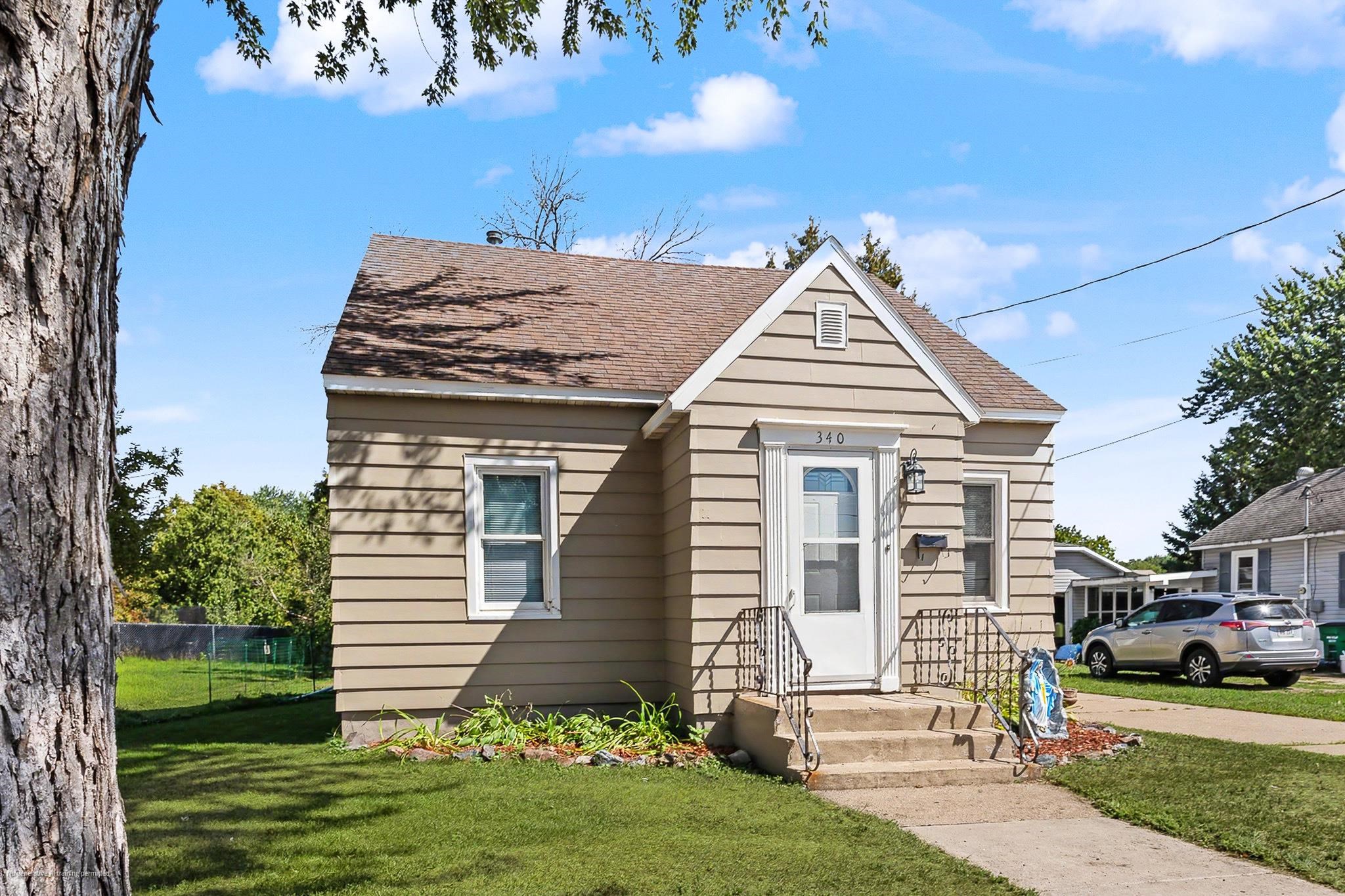 340 N 17TH AVENUE, Wisconsin Rapids, Wisconsin 54495, 3 Bedrooms Bedrooms, ,1 BathroomBathrooms,Residential,For Sale,340 N 17TH AVENUE,22604345