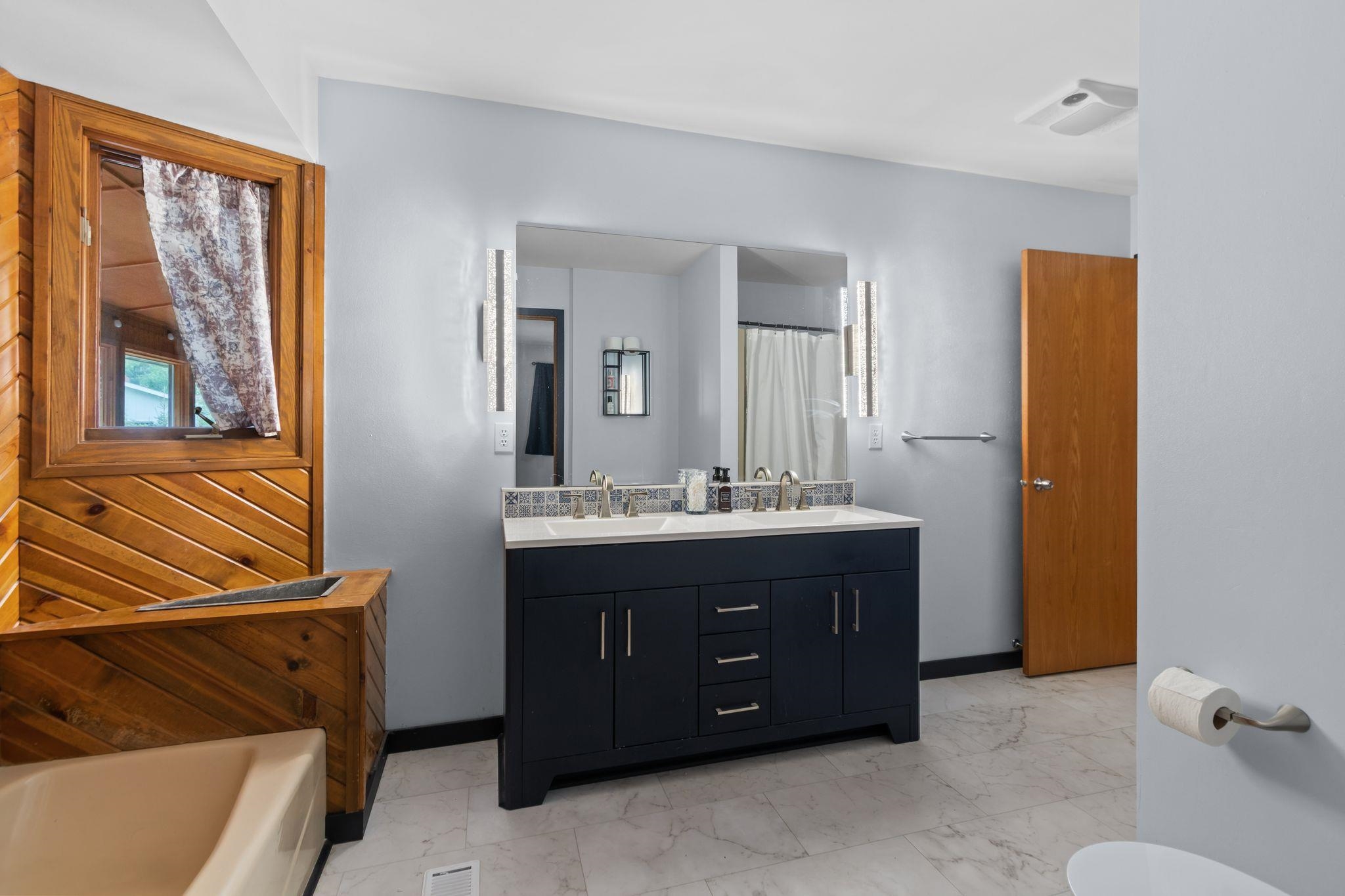 1811 WHISPERING PINE DRIVE, Plover, Wisconsin 54467, 3 Bedrooms Bedrooms, ,2 BathroomsBathrooms,Residential,For Sale,1811 WHISPERING PINE DRIVE,22604349