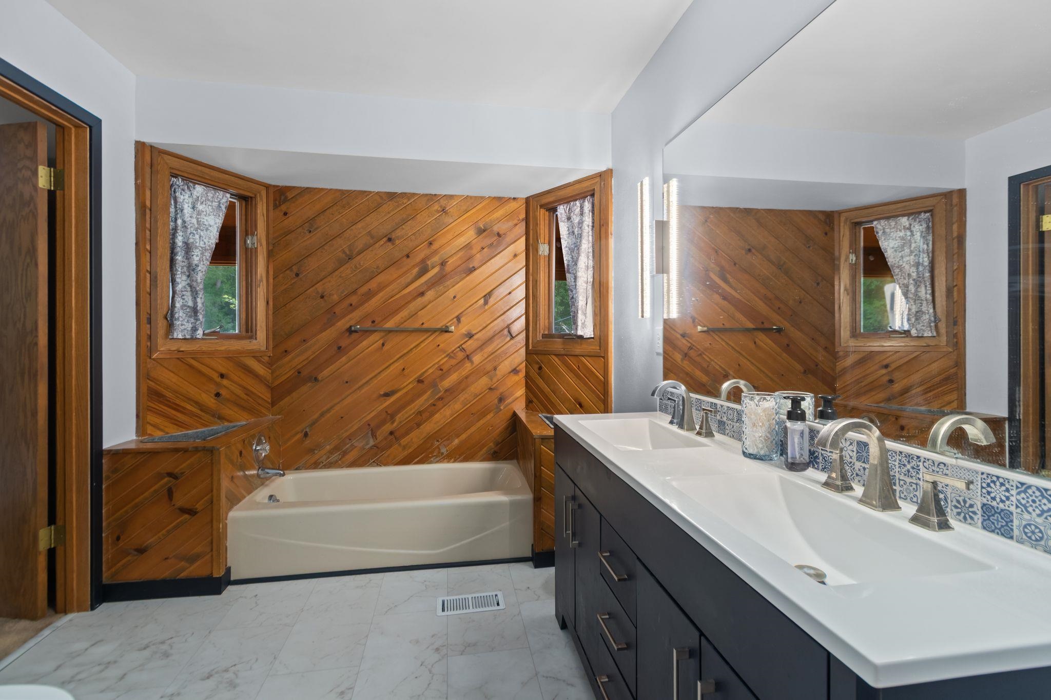 1811 WHISPERING PINE DRIVE, Plover, Wisconsin 54467, 3 Bedrooms Bedrooms, ,2 BathroomsBathrooms,Residential,For Sale,1811 WHISPERING PINE DRIVE,22604349