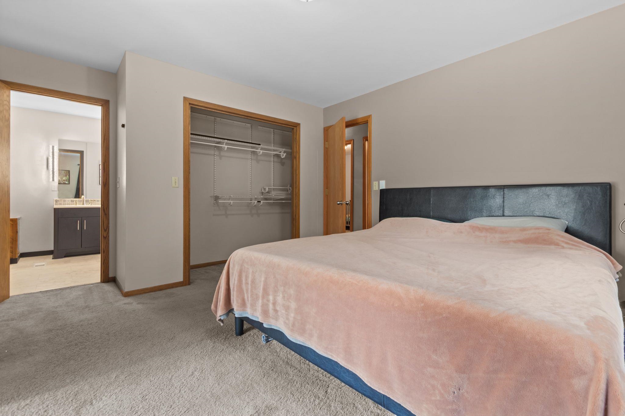 1811 WHISPERING PINE DRIVE, Plover, Wisconsin 54467, 3 Bedrooms Bedrooms, ,2 BathroomsBathrooms,Residential,For Sale,1811 WHISPERING PINE DRIVE,22604349