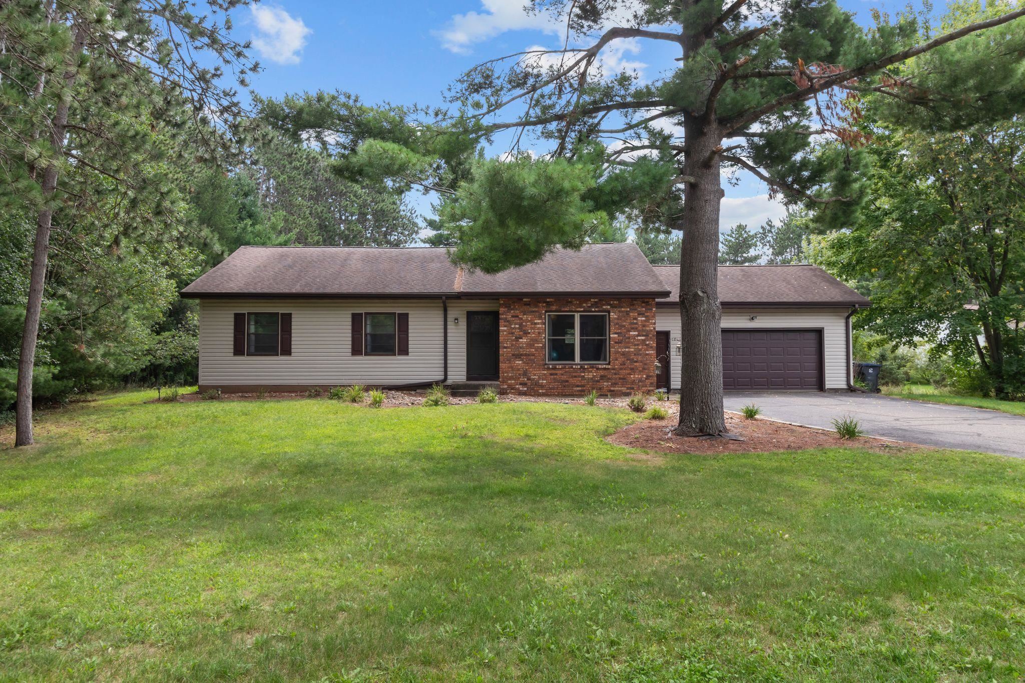 1811 WHISPERING PINE DRIVE, Plover, Wisconsin 54467, 3 Bedrooms Bedrooms, ,2 BathroomsBathrooms,Residential,For Sale,1811 WHISPERING PINE DRIVE,22604349