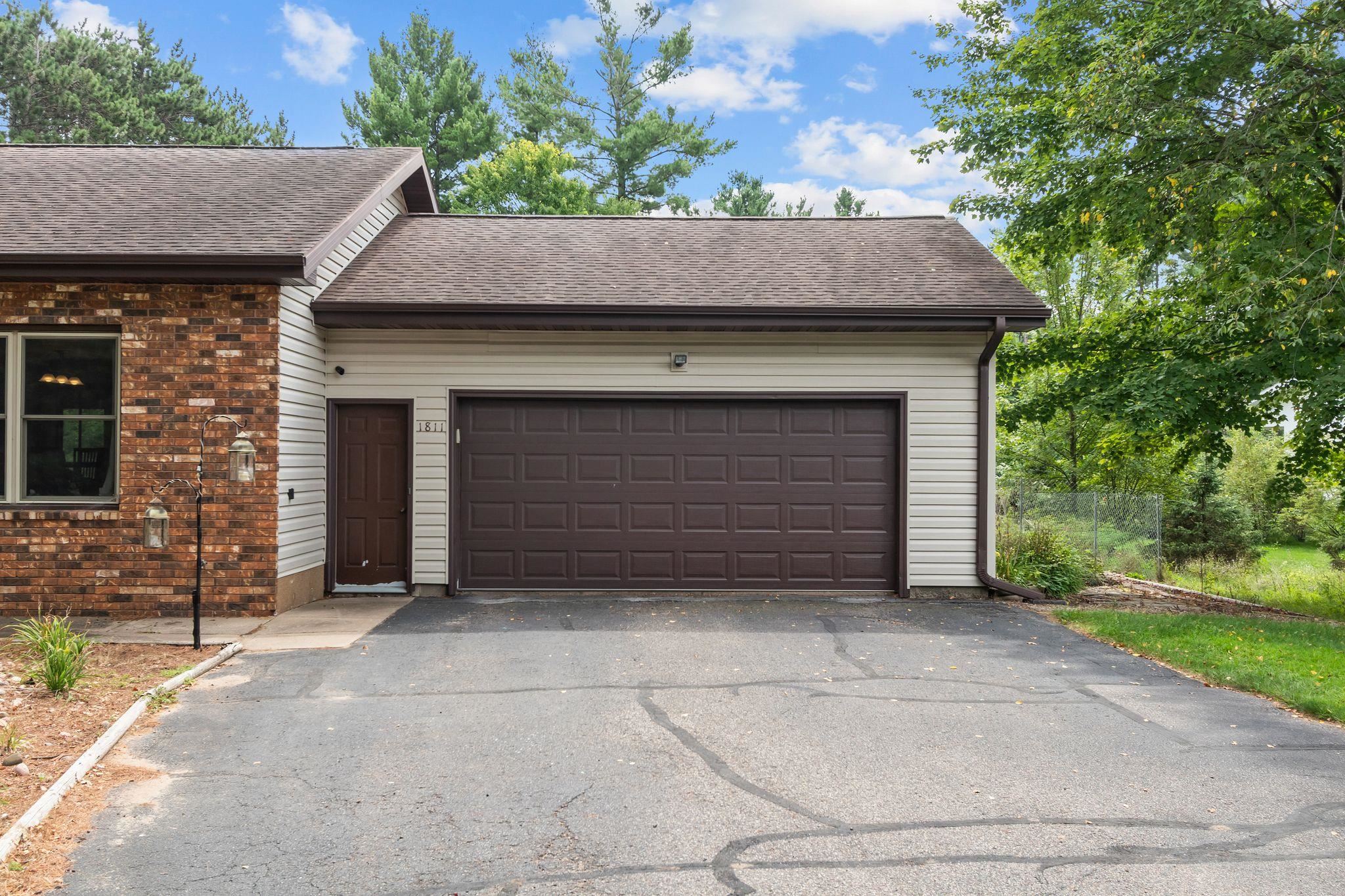 1811 WHISPERING PINE DRIVE, Plover, Wisconsin 54467, 3 Bedrooms Bedrooms, ,2 BathroomsBathrooms,Residential,For Sale,1811 WHISPERING PINE DRIVE,22604349