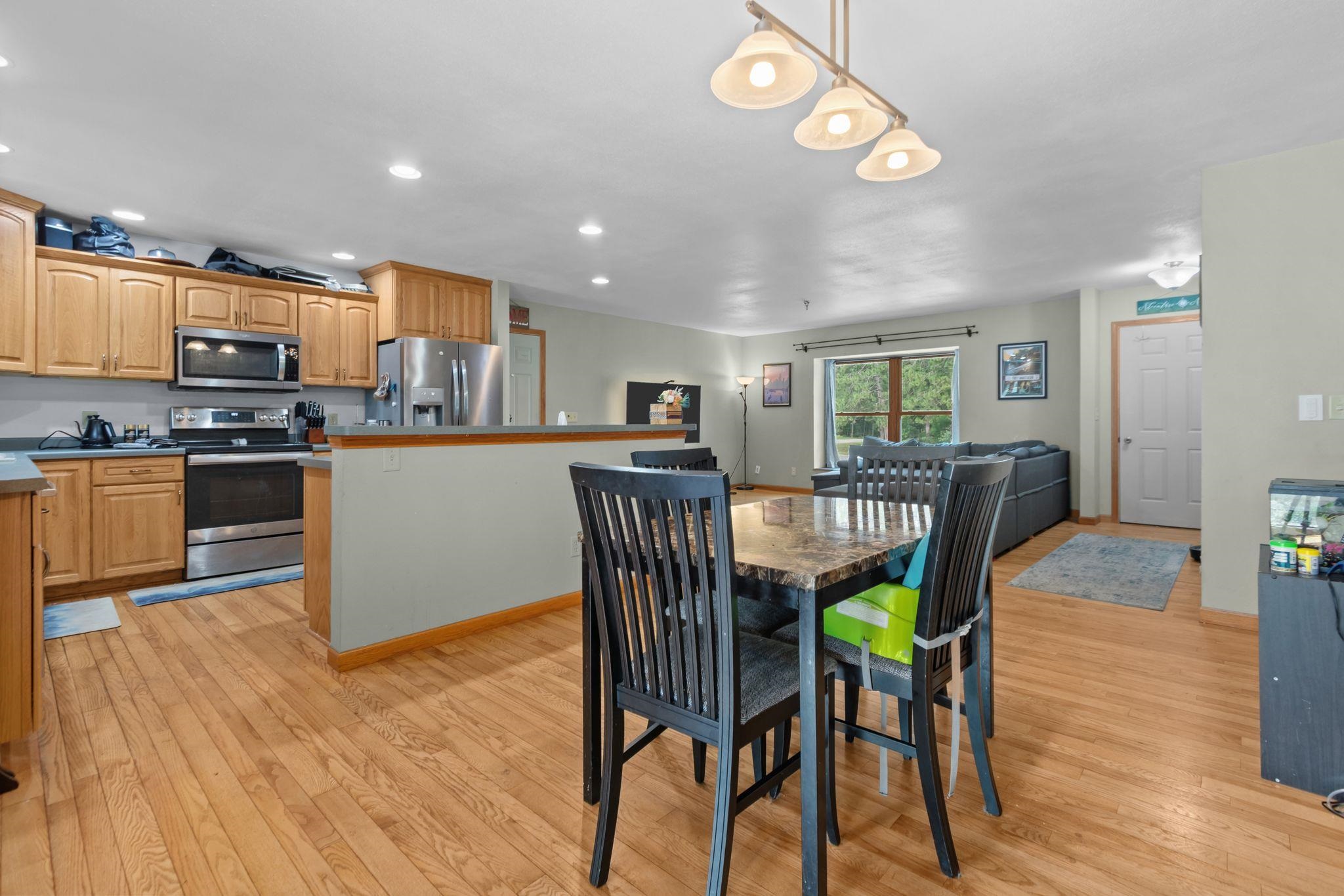 1811 WHISPERING PINE DRIVE, Plover, Wisconsin 54467, 3 Bedrooms Bedrooms, ,2 BathroomsBathrooms,Residential,For Sale,1811 WHISPERING PINE DRIVE,22604349