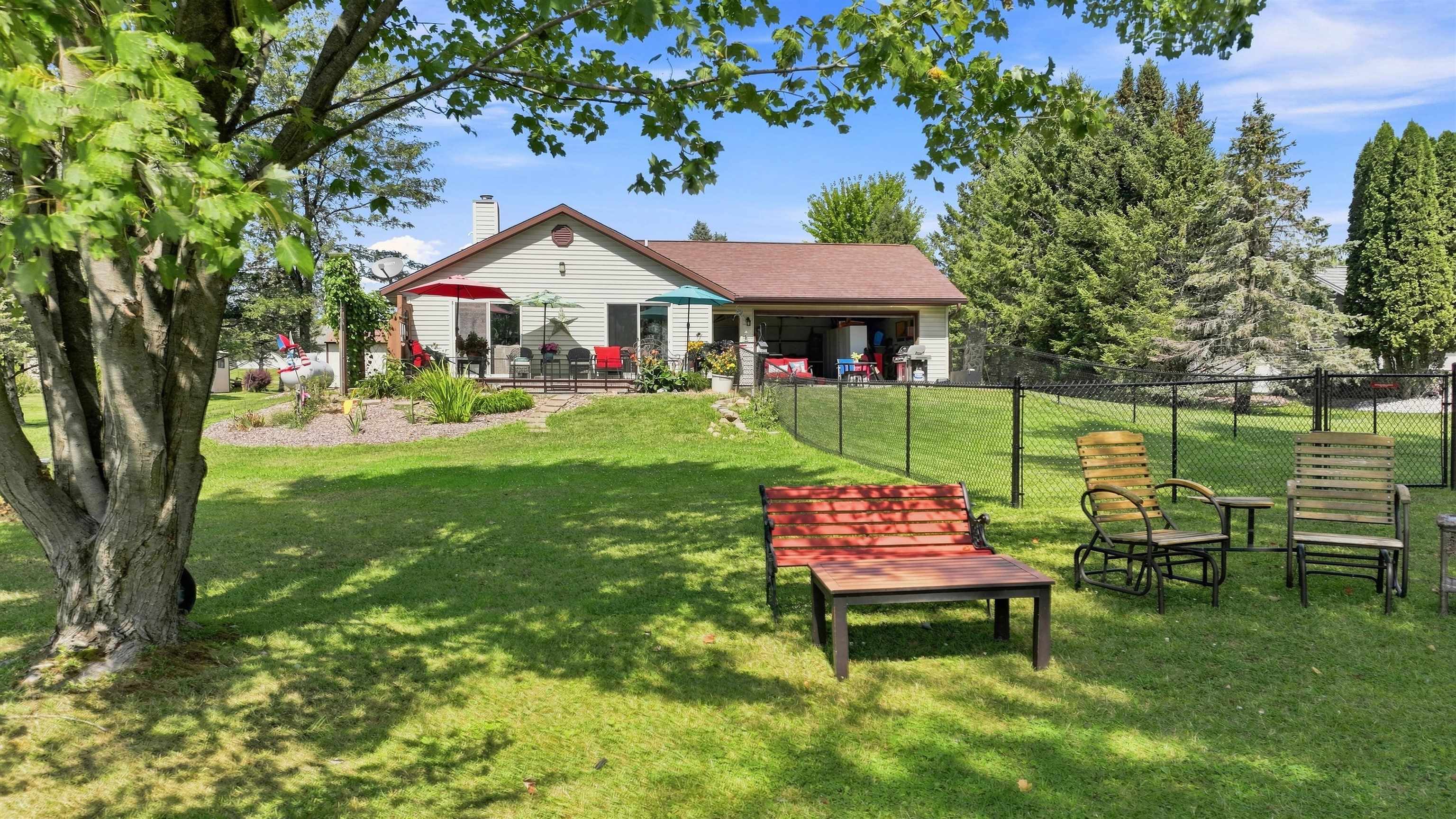 208458 PELICAN BAY DRIVE, Mosinee, Wisconsin 54455, 2 Bedrooms Bedrooms, ,1 BathroomBathrooms,Residential,For Sale,208458 PELICAN BAY DRIVE,22604351