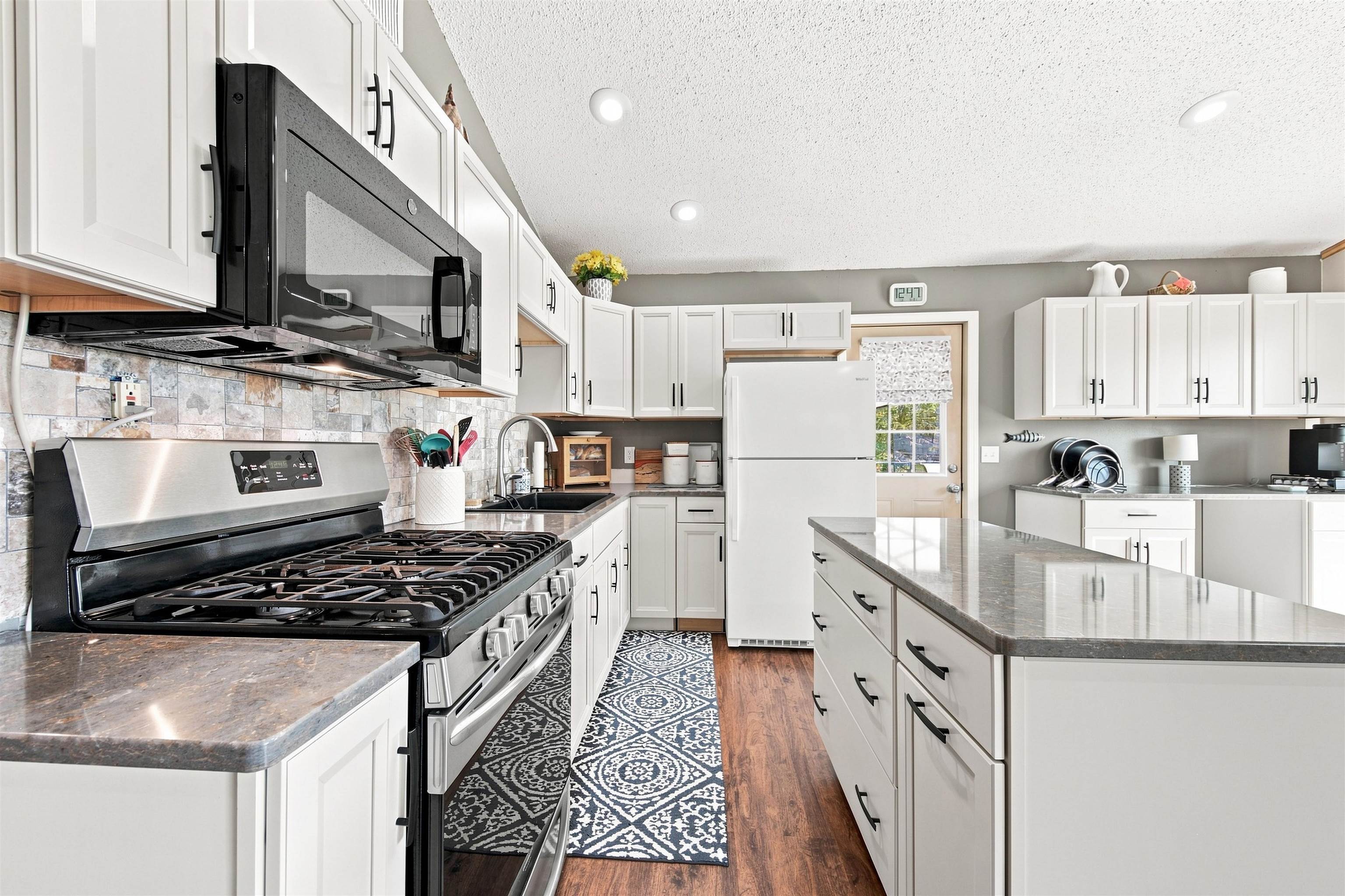 208458 PELICAN BAY DRIVE, Mosinee, Wisconsin 54455, 2 Bedrooms Bedrooms, ,1 BathroomBathrooms,Residential,For Sale,208458 PELICAN BAY DRIVE,22604351