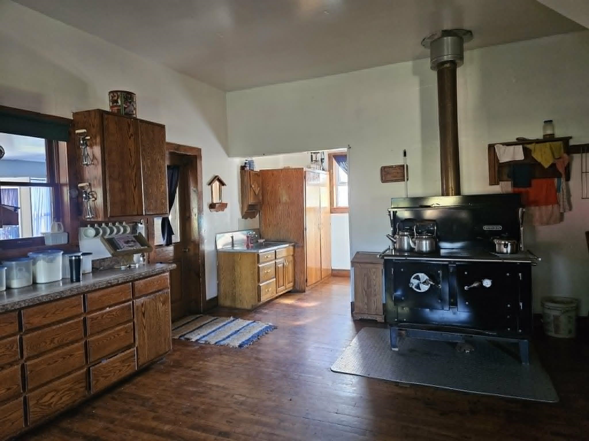W229 GRANTON ROAD, Granton, Wisconsin 54420, 4 Bedrooms Bedrooms, ,Residential,For Sale,W229 GRANTON ROAD,22604352