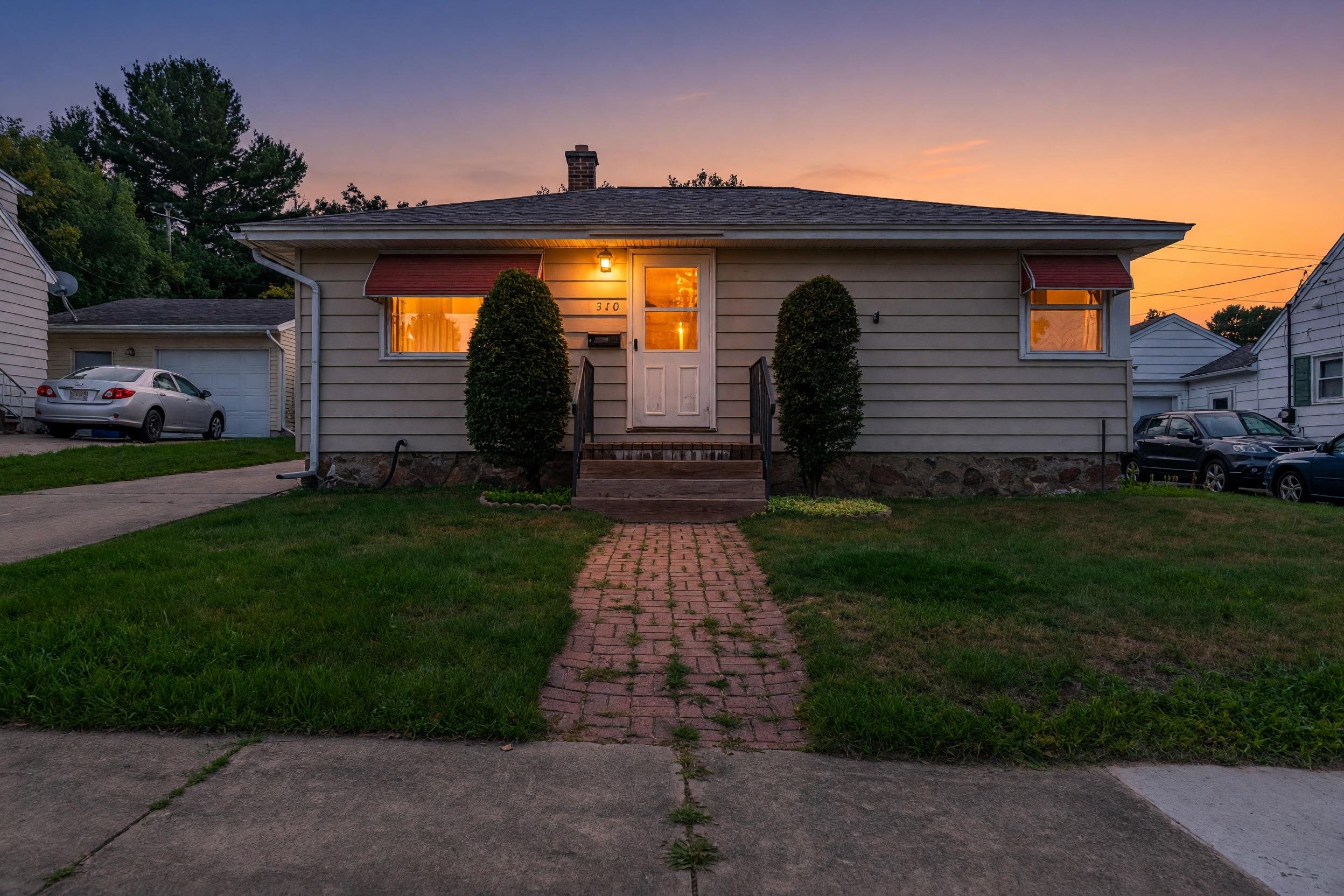 310 N 9TH AVENUE, Wausau, Wisconsin 54401, 2 Bedrooms Bedrooms, ,1 BathroomBathrooms,Residential,For Sale,310 N 9TH AVENUE,22604355