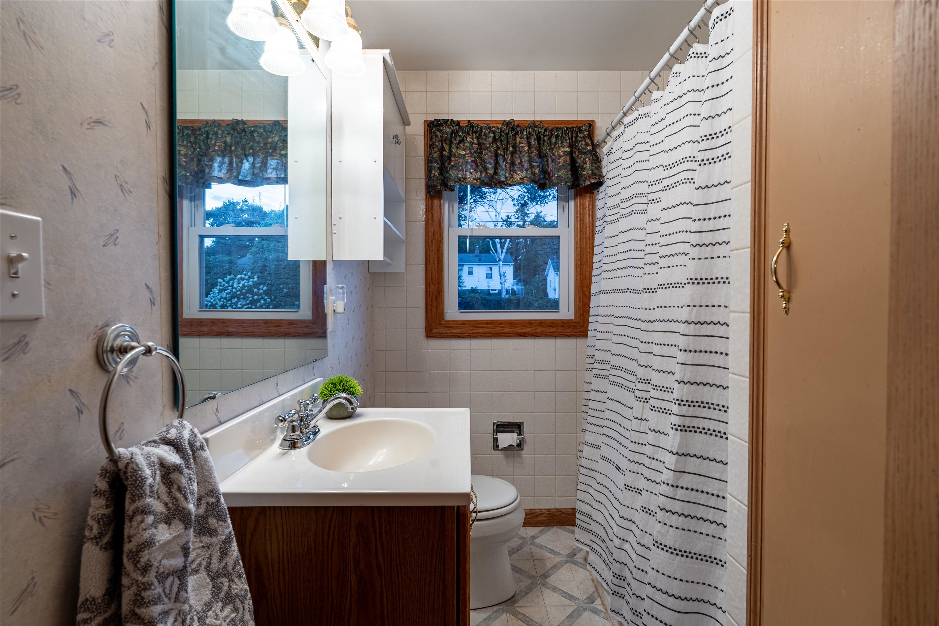 310 N 9TH AVENUE, Wausau, Wisconsin 54401, 2 Bedrooms Bedrooms, ,1 BathroomBathrooms,Residential,For Sale,310 N 9TH AVENUE,22604355