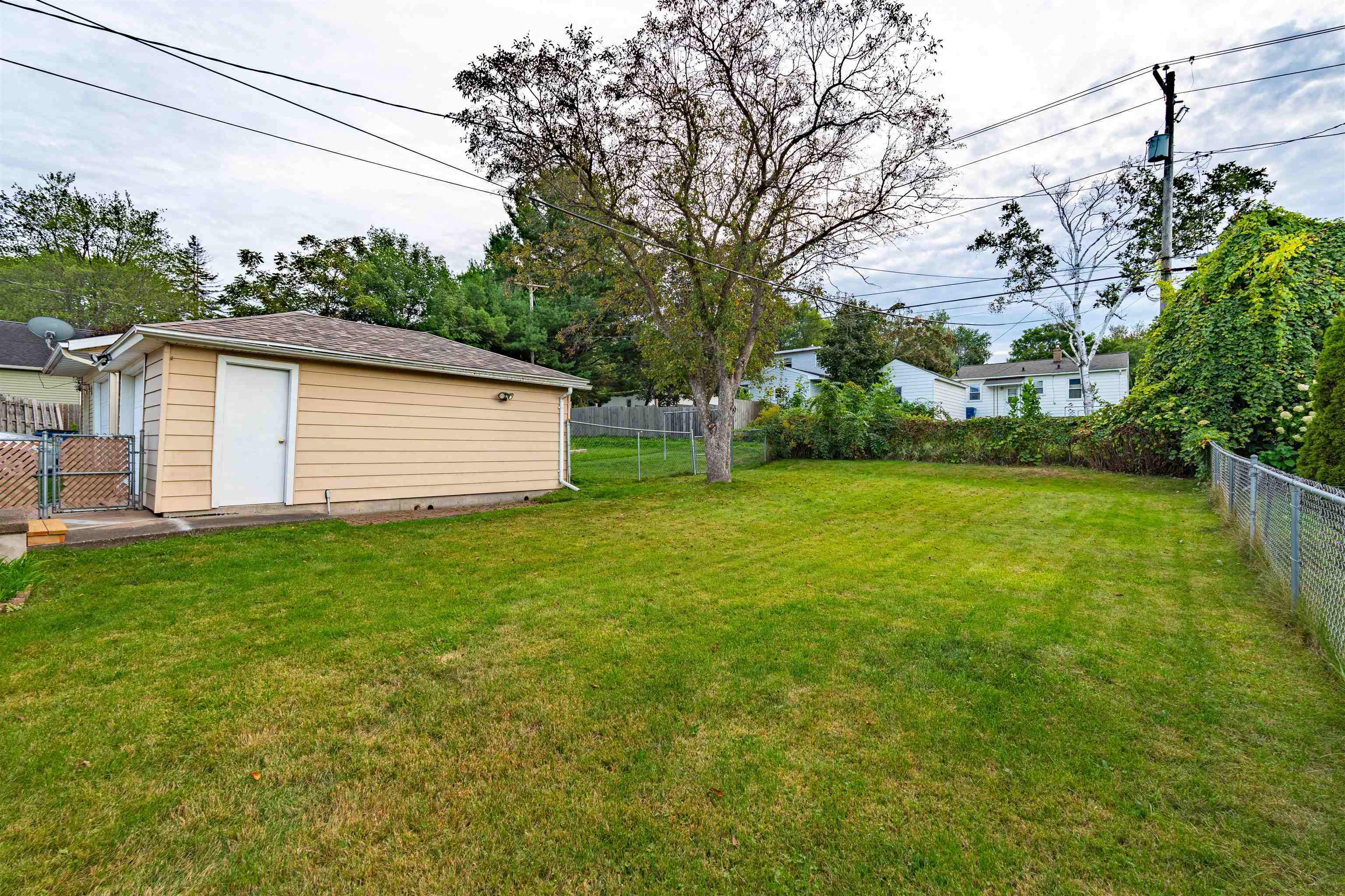 310 N 9TH AVENUE, Wausau, Wisconsin 54401, 2 Bedrooms Bedrooms, ,1 BathroomBathrooms,Residential,For Sale,310 N 9TH AVENUE,22604355