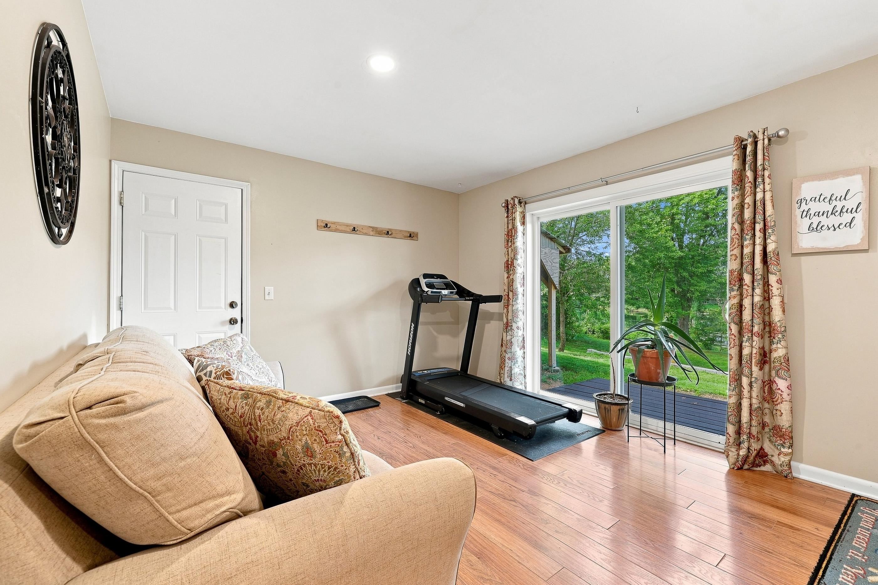 2710 SPRINGVILLE DRIVE, Plover, Wisconsin 54467, 4 Bedrooms Bedrooms, ,2 BathroomsBathrooms,Residential,For Sale,2710 SPRINGVILLE DRIVE,22604358