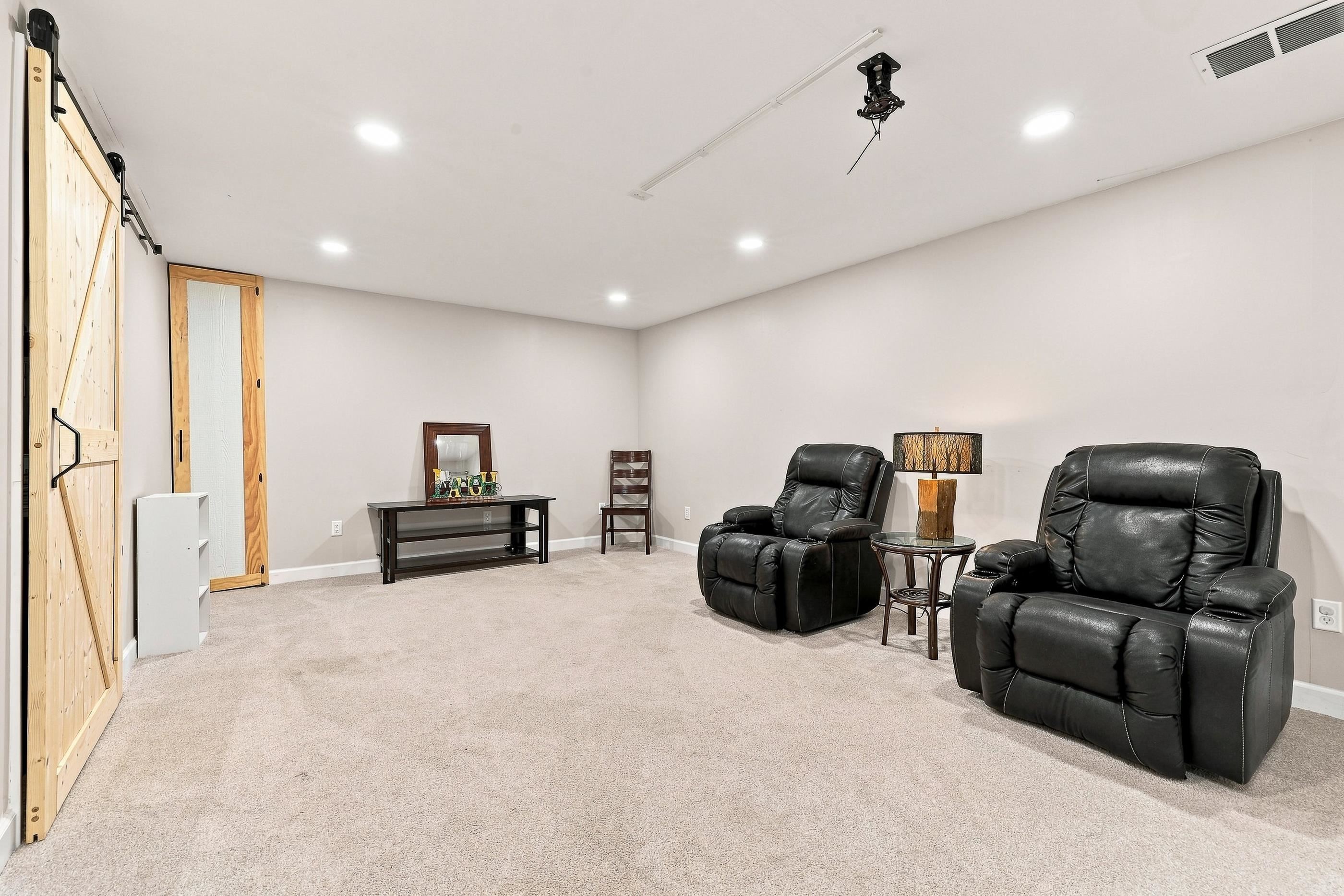 2710 SPRINGVILLE DRIVE, Plover, Wisconsin 54467, 4 Bedrooms Bedrooms, ,2 BathroomsBathrooms,Residential,For Sale,2710 SPRINGVILLE DRIVE,22604358