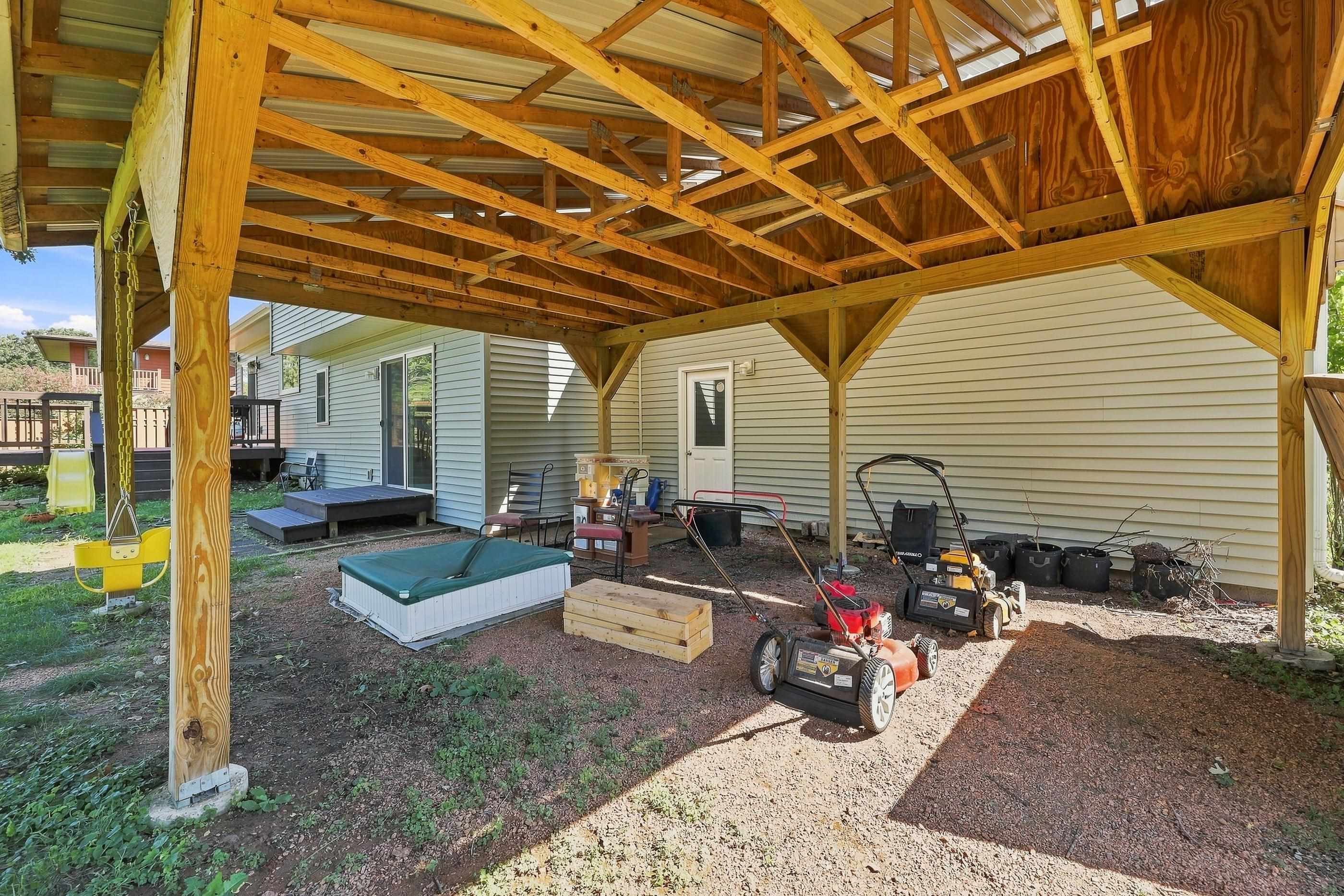 2710 SPRINGVILLE DRIVE, Plover, Wisconsin 54467, 4 Bedrooms Bedrooms, ,2 BathroomsBathrooms,Residential,For Sale,2710 SPRINGVILLE DRIVE,22604358