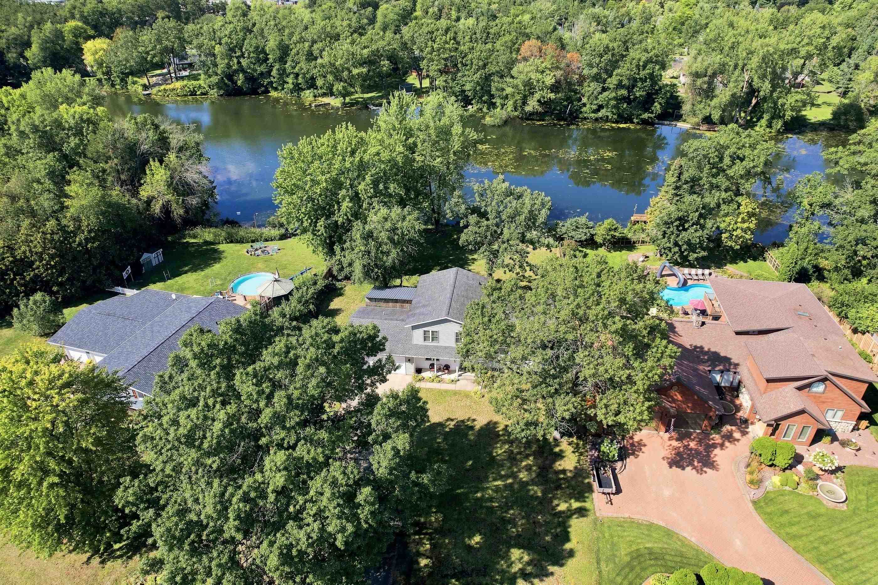 2710 SPRINGVILLE DRIVE, Plover, Wisconsin 54467, 4 Bedrooms Bedrooms, ,2 BathroomsBathrooms,Residential,For Sale,2710 SPRINGVILLE DRIVE,22604358