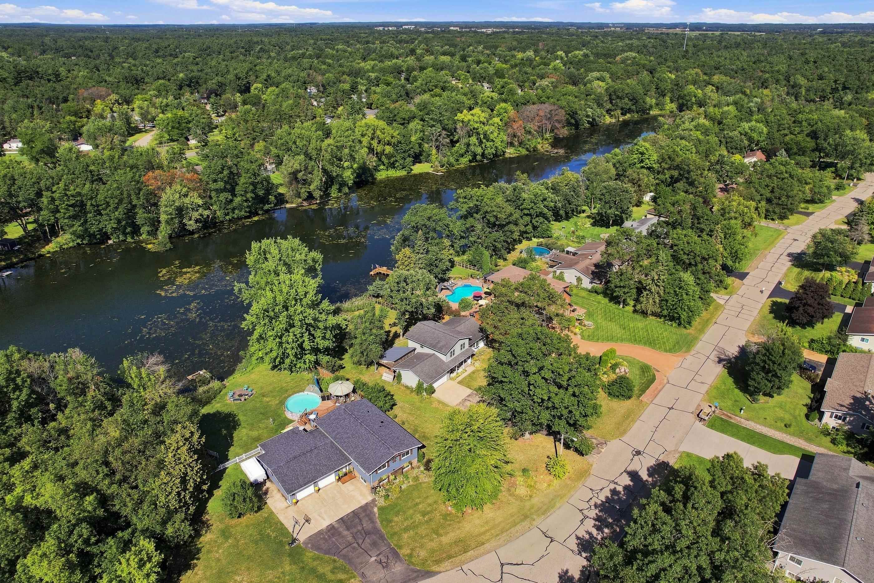 2710 SPRINGVILLE DRIVE, Plover, Wisconsin 54467, 4 Bedrooms Bedrooms, ,2 BathroomsBathrooms,Residential,For Sale,2710 SPRINGVILLE DRIVE,22604358