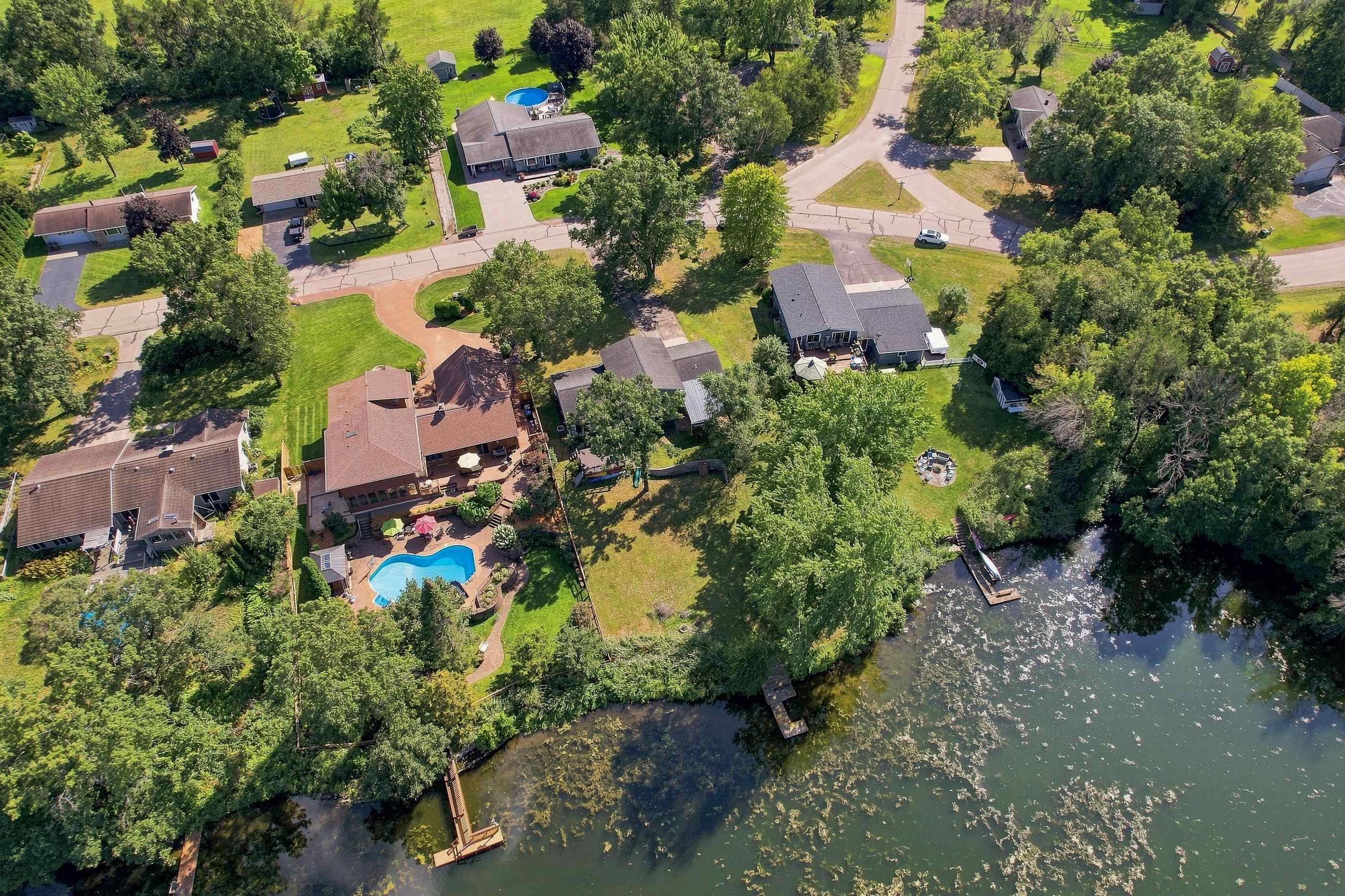 2710 SPRINGVILLE DRIVE, Plover, Wisconsin 54467, 4 Bedrooms Bedrooms, ,2 BathroomsBathrooms,Residential,For Sale,2710 SPRINGVILLE DRIVE,22604358