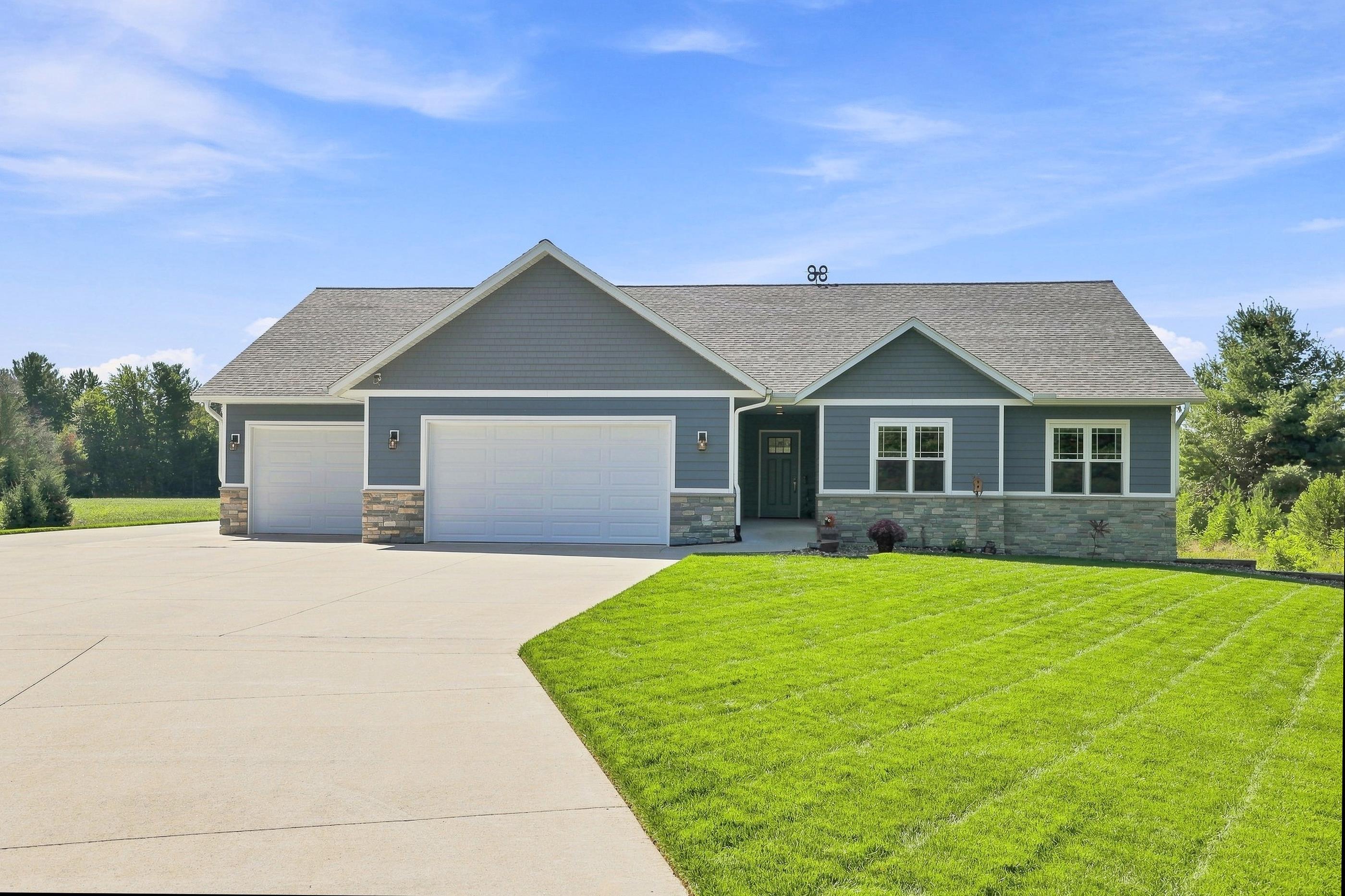 200606 DUBAY DRIVE, Mosinee, Wisconsin 54455, 2 Bedrooms Bedrooms, ,3 BathroomsBathrooms,Residential,For Sale,200606 DUBAY DRIVE,22604362