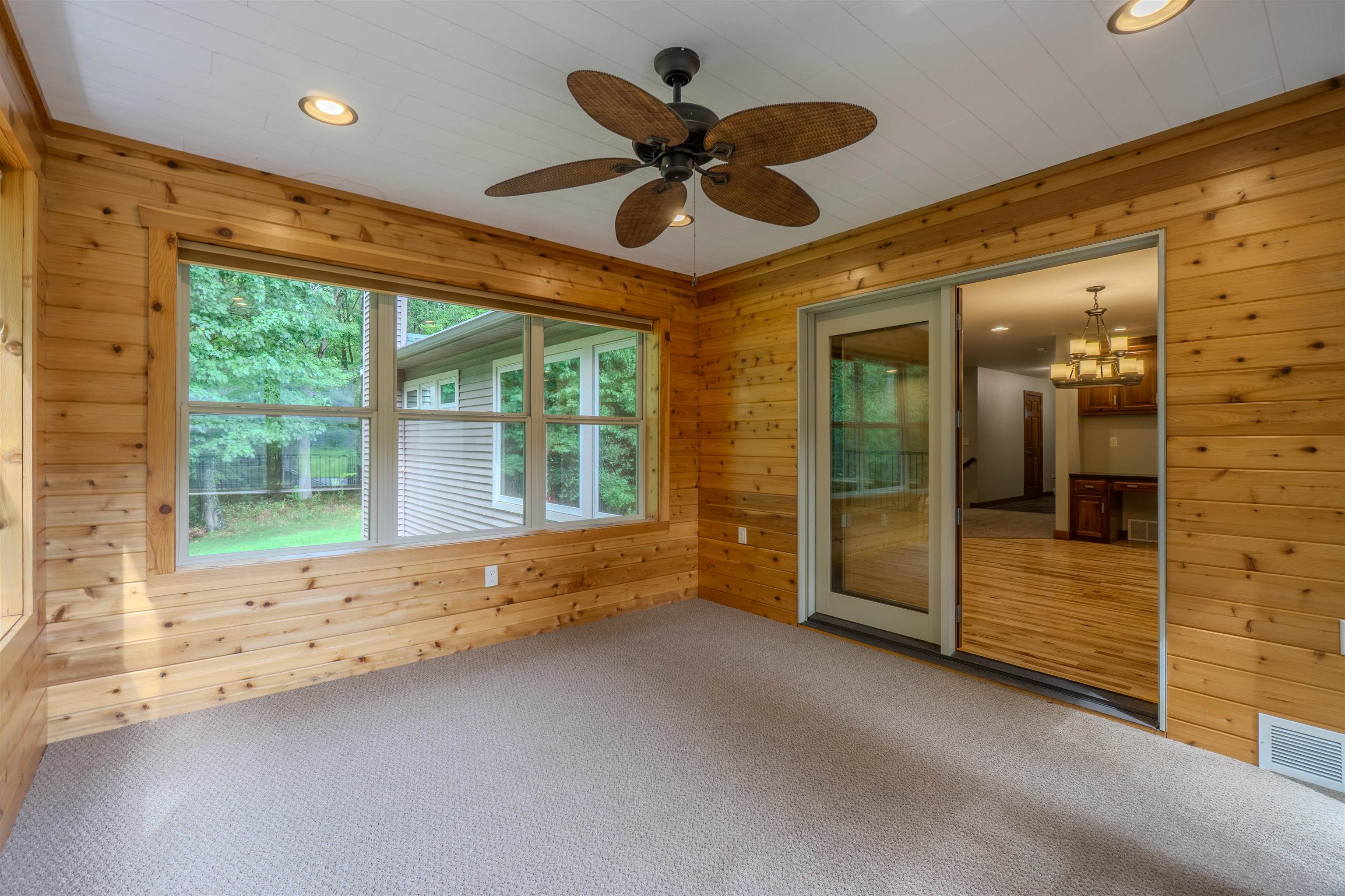 6807 N APACHE LANE, Weston, Wisconsin 54476, 4 Bedrooms Bedrooms, ,3 BathroomsBathrooms,Residential,For Sale,6807 N APACHE LANE,22604373