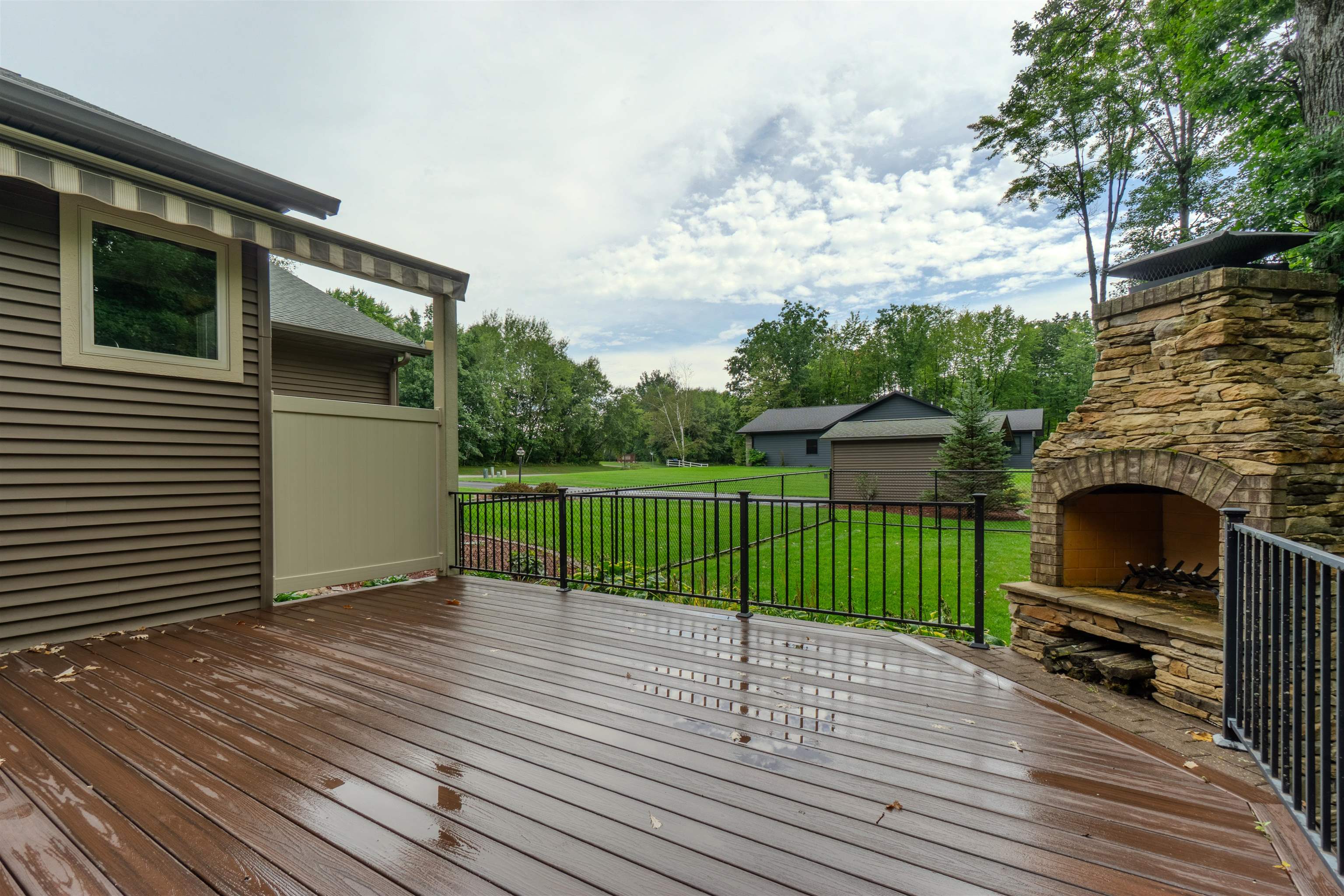 6807 N APACHE LANE, Weston, Wisconsin 54476, 4 Bedrooms Bedrooms, ,3 BathroomsBathrooms,Residential,For Sale,6807 N APACHE LANE,22604373