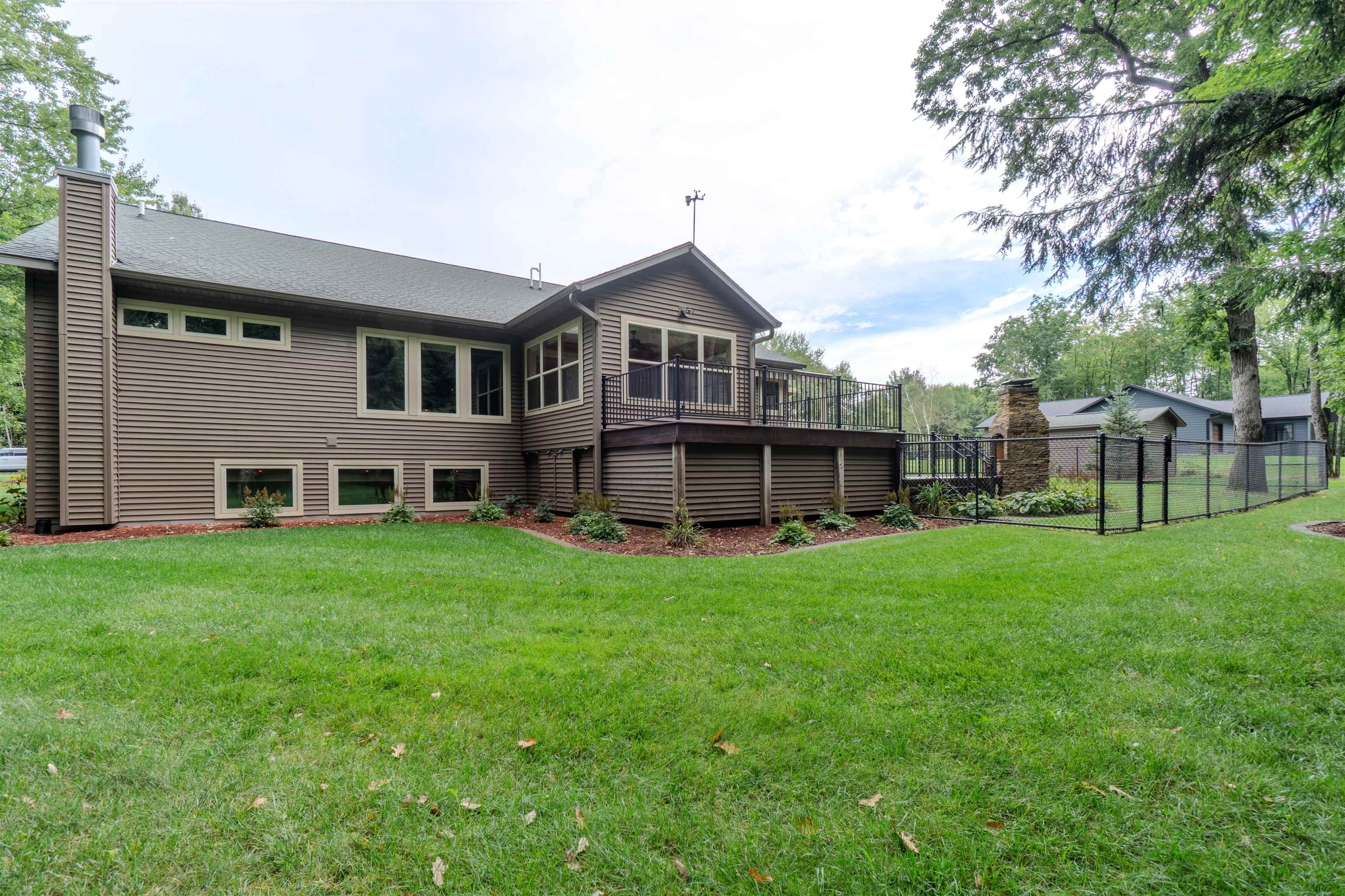 6807 N APACHE LANE, Weston, Wisconsin 54476, 4 Bedrooms Bedrooms, ,3 BathroomsBathrooms,Residential,For Sale,6807 N APACHE LANE,22604373