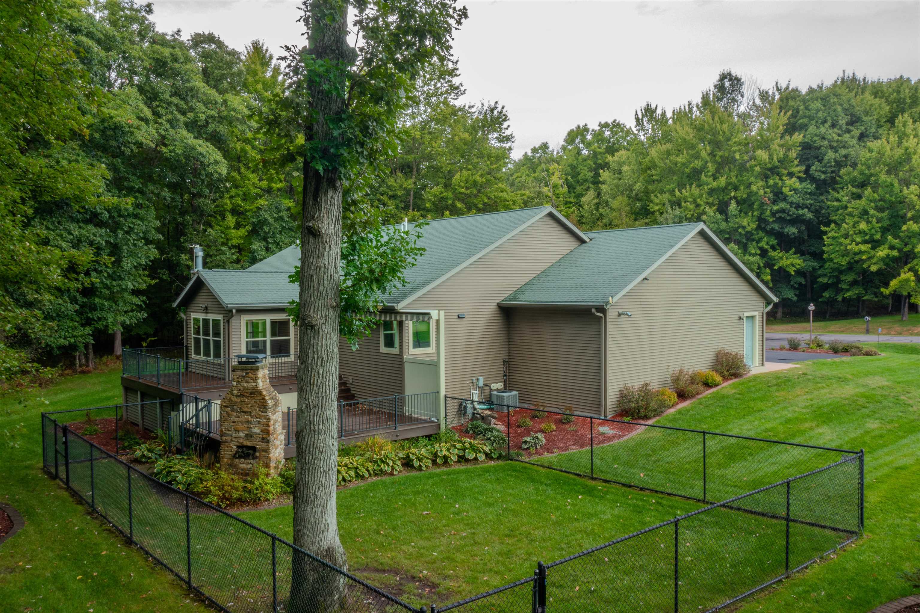 6807 N APACHE LANE, Weston, Wisconsin 54476, 4 Bedrooms Bedrooms, ,3 BathroomsBathrooms,Residential,For Sale,6807 N APACHE LANE,22604373