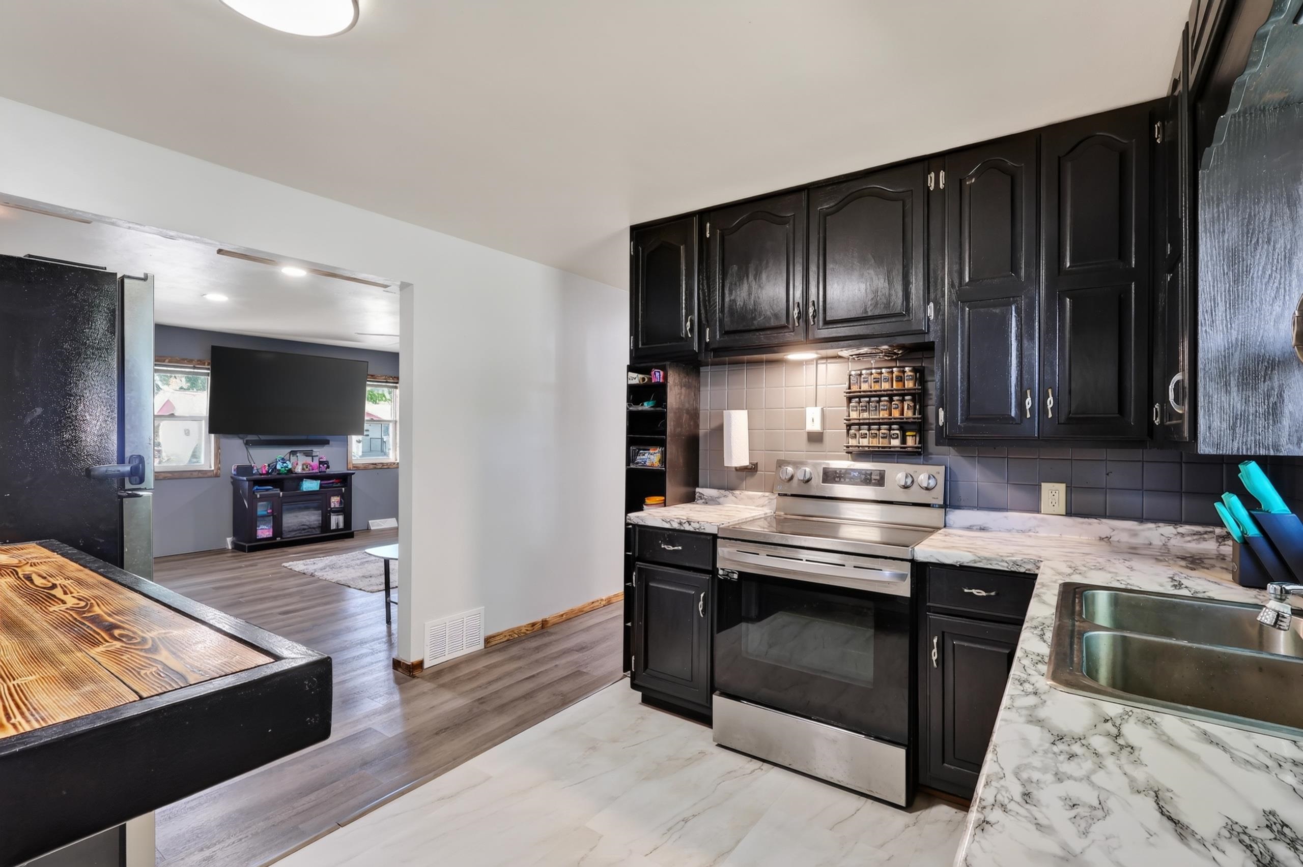 341 17TH STREET SOUTH, Wisconsin Rapids, Wisconsin 54494, 3 Bedrooms Bedrooms, ,1 BathroomBathrooms,Residential,For Sale,341 17TH STREET SOUTH,22604375