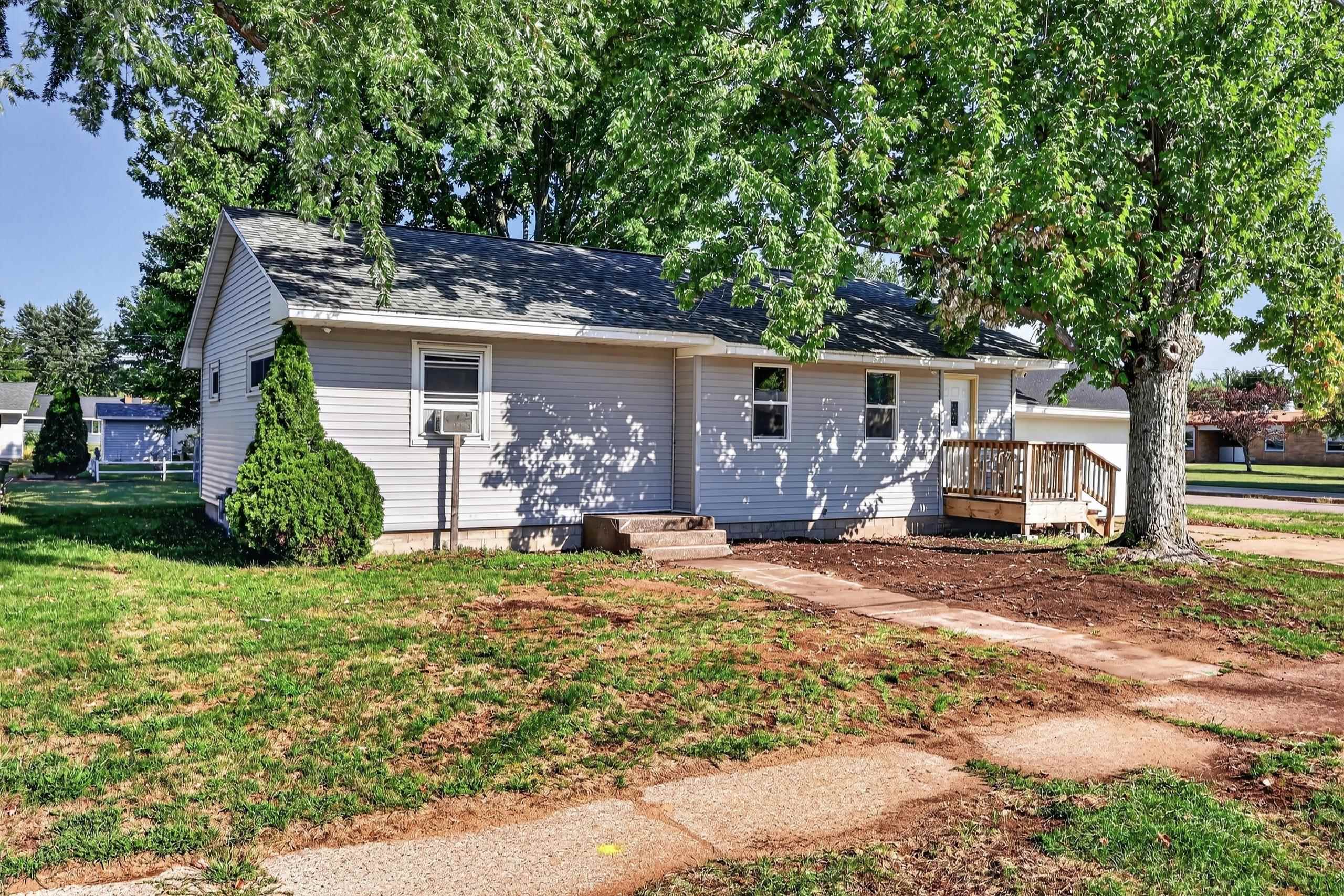 341 17TH STREET SOUTH, Wisconsin Rapids, Wisconsin 54494, 3 Bedrooms Bedrooms, ,1 BathroomBathrooms,Residential,For Sale,341 17TH STREET SOUTH,22604375