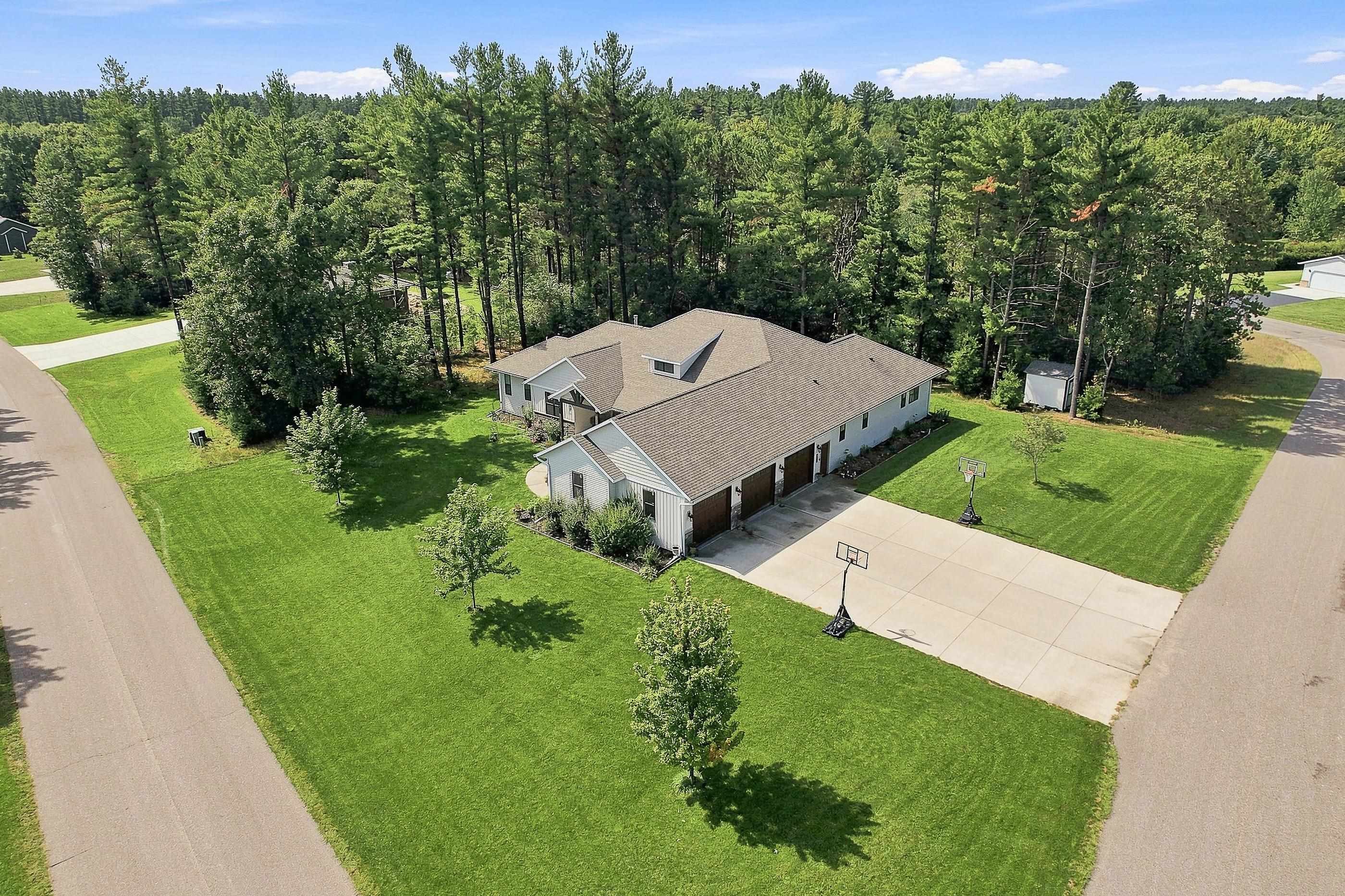 4910 PINECONE COURT, Wisconsin Rapids, Wisconsin 54494, 5 Bedrooms Bedrooms, ,3 BathroomsBathrooms,Residential,For Sale,4910 PINECONE COURT,22604377