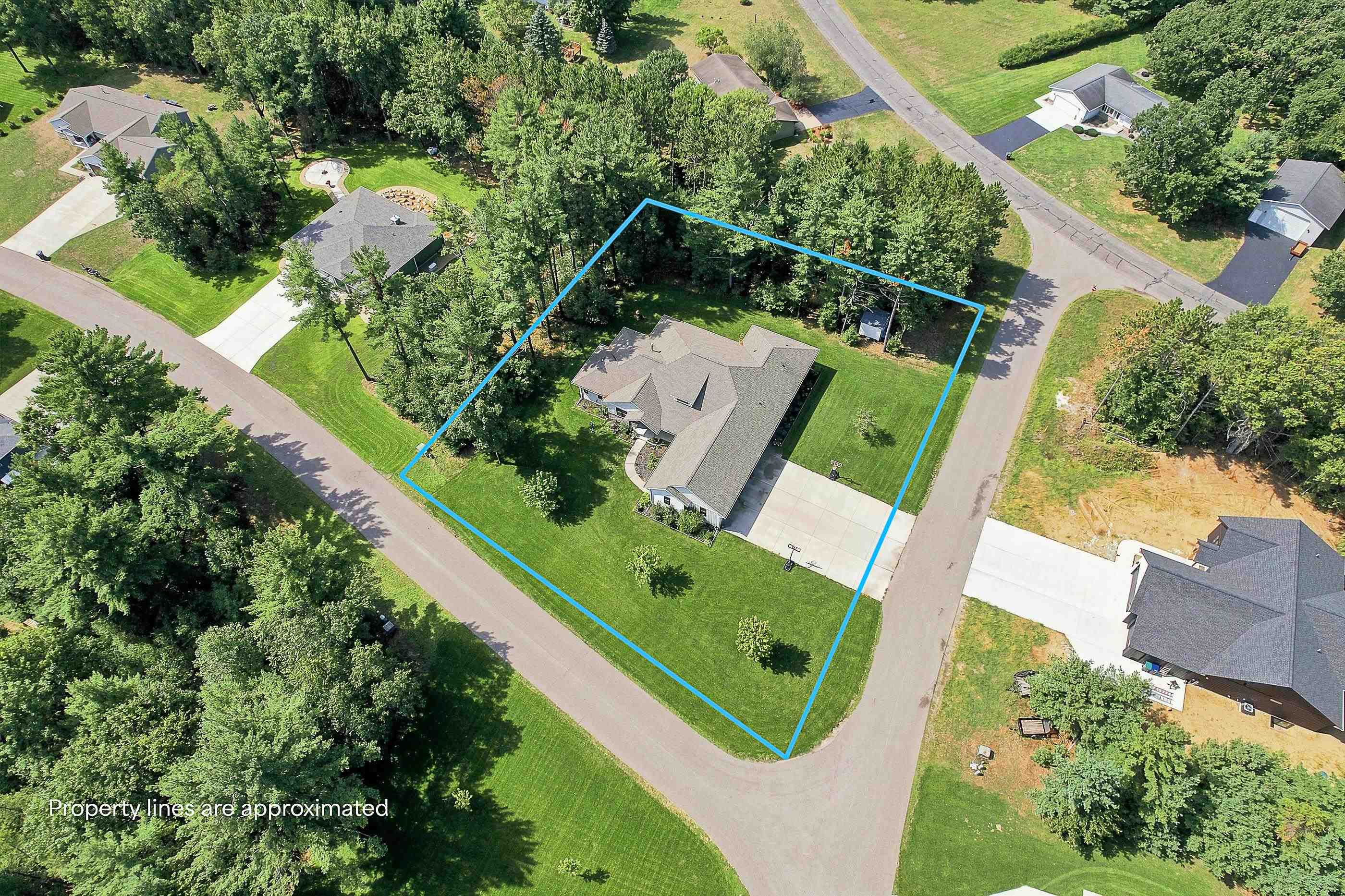4910 PINECONE COURT, Wisconsin Rapids, Wisconsin 54494, 5 Bedrooms Bedrooms, ,3 BathroomsBathrooms,Residential,For Sale,4910 PINECONE COURT,22604377