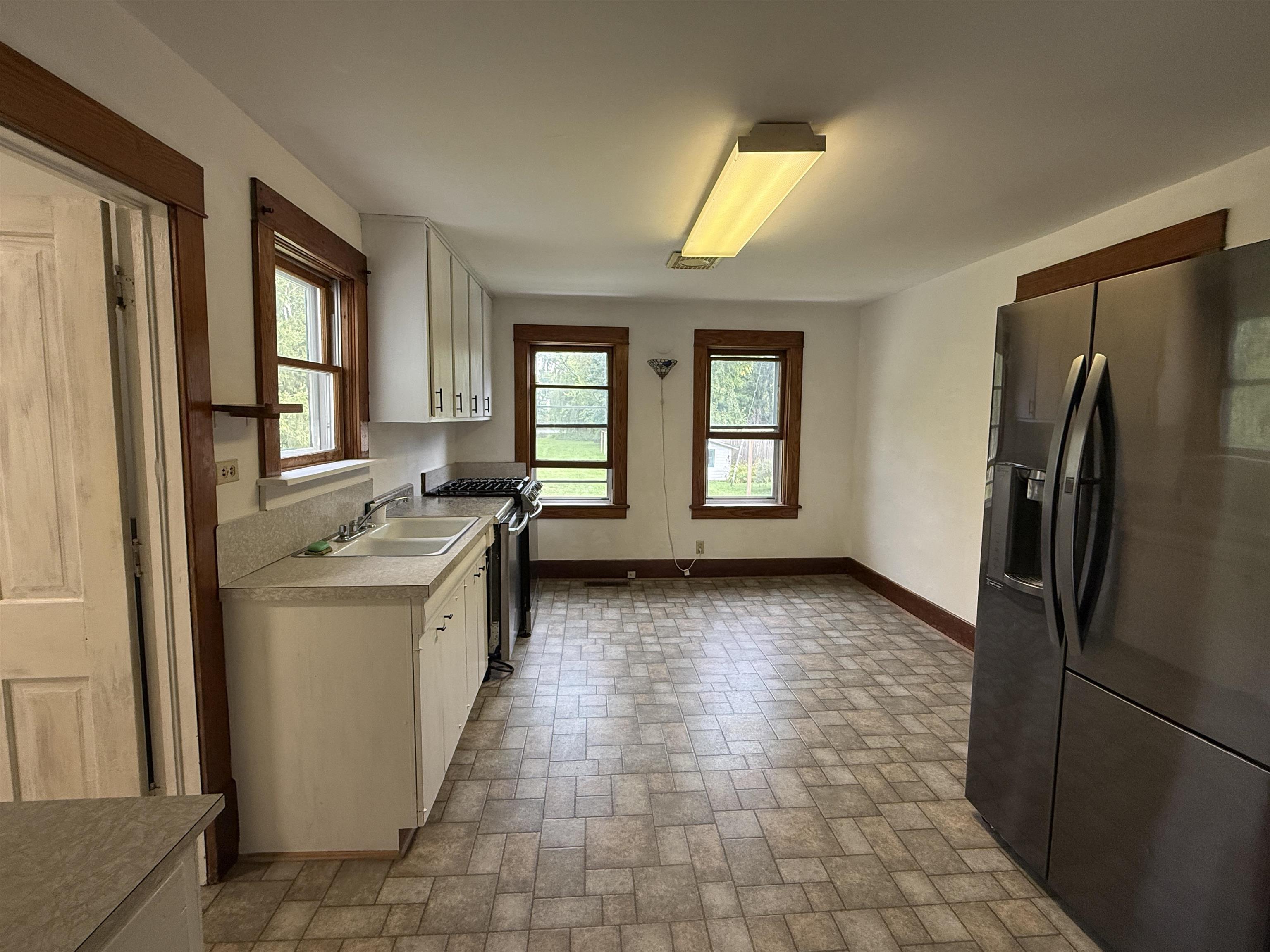 338 N MAIN STREET, Amherst, Wisconsin 54406, 3 Bedrooms Bedrooms, ,1 BathroomBathrooms,Residential,For Sale,338 N MAIN STREET,22604378