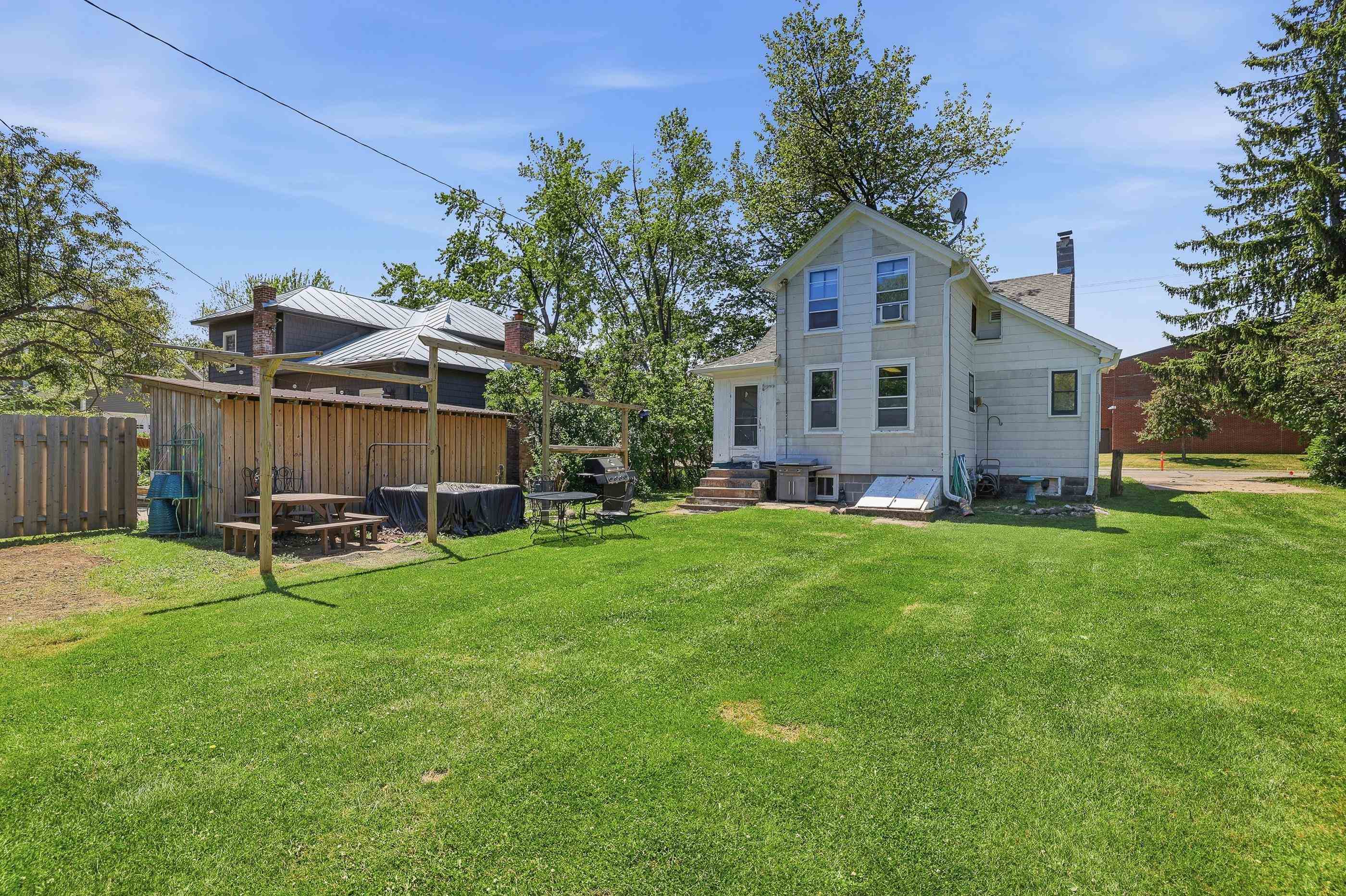 338 N MAIN STREET, Amherst, Wisconsin 54406, 3 Bedrooms Bedrooms, ,1 BathroomBathrooms,Residential,For Sale,338 N MAIN STREET,22604378