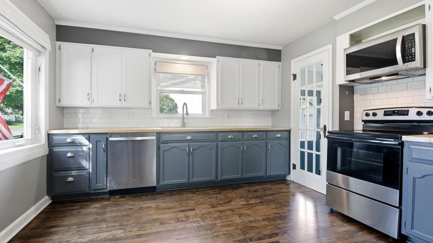 809 ADLER ROAD, Marshfield, Wisconsin 54449, 4 Bedrooms Bedrooms, ,1 BathroomBathrooms,Residential,For Sale,809 ADLER ROAD,22604379