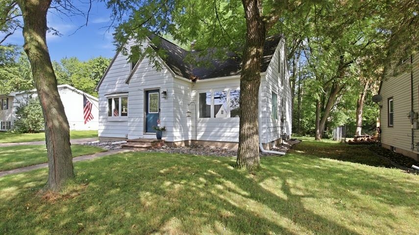 809 ADLER ROAD, Marshfield, Wisconsin 54449, 4 Bedrooms Bedrooms, ,1 BathroomBathrooms,Residential,For Sale,809 ADLER ROAD,22604379