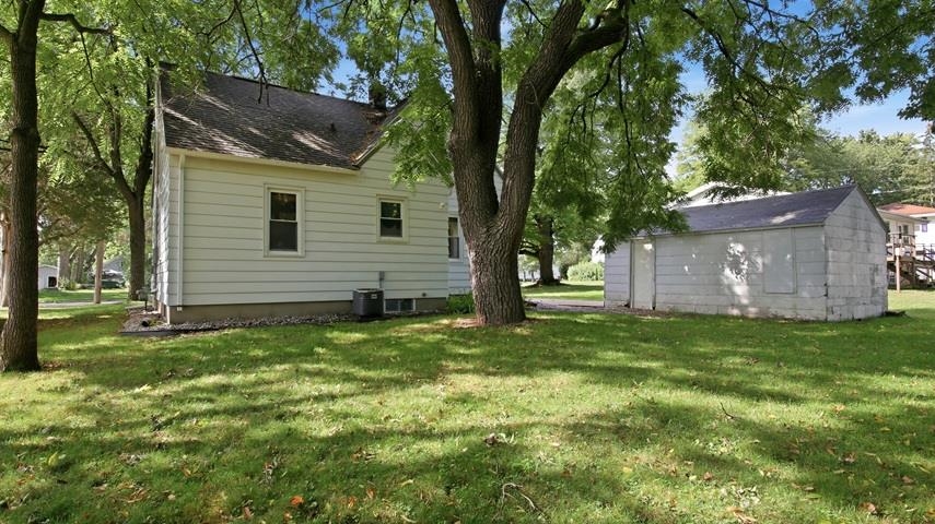 809 ADLER ROAD, Marshfield, Wisconsin 54449, 4 Bedrooms Bedrooms, ,1 BathroomBathrooms,Residential,For Sale,809 ADLER ROAD,22604379