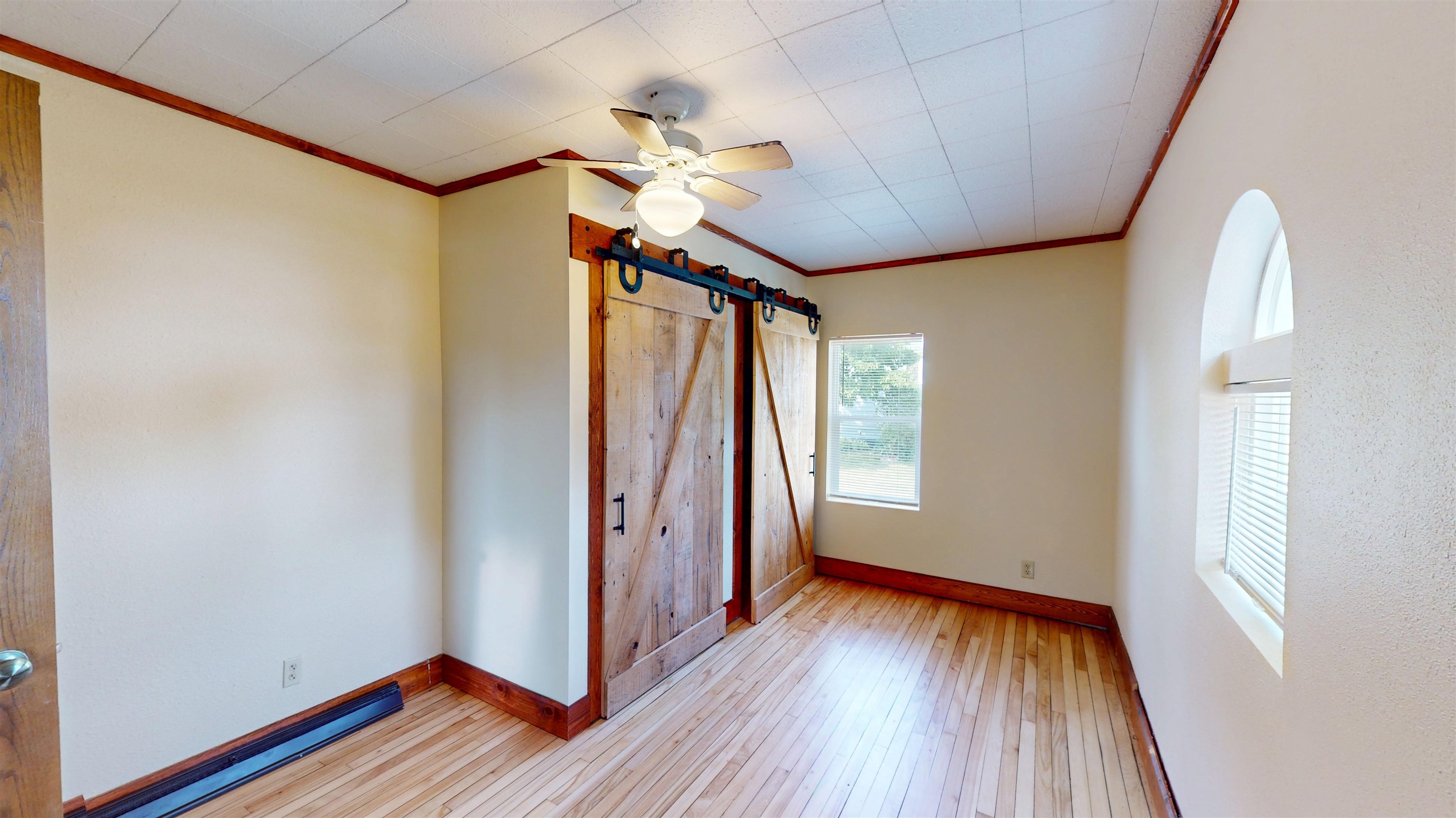 404 N CHERRY AVENUE, Marshfield, Wisconsin 54449, 3 Bedrooms Bedrooms, ,1 BathroomBathrooms,Residential,For Sale,404 N CHERRY AVENUE,22604384